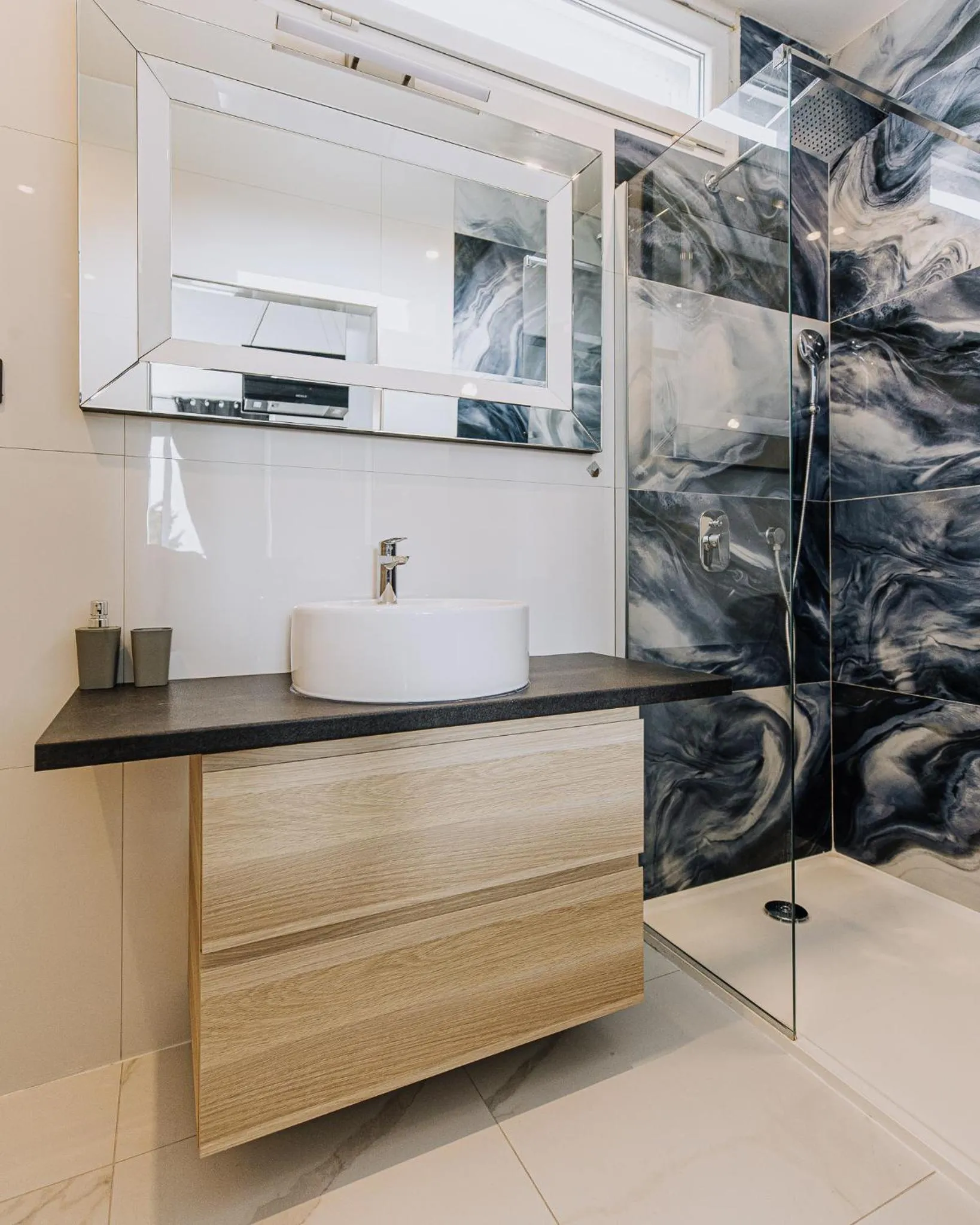 Bathroom in Allegra Rooms