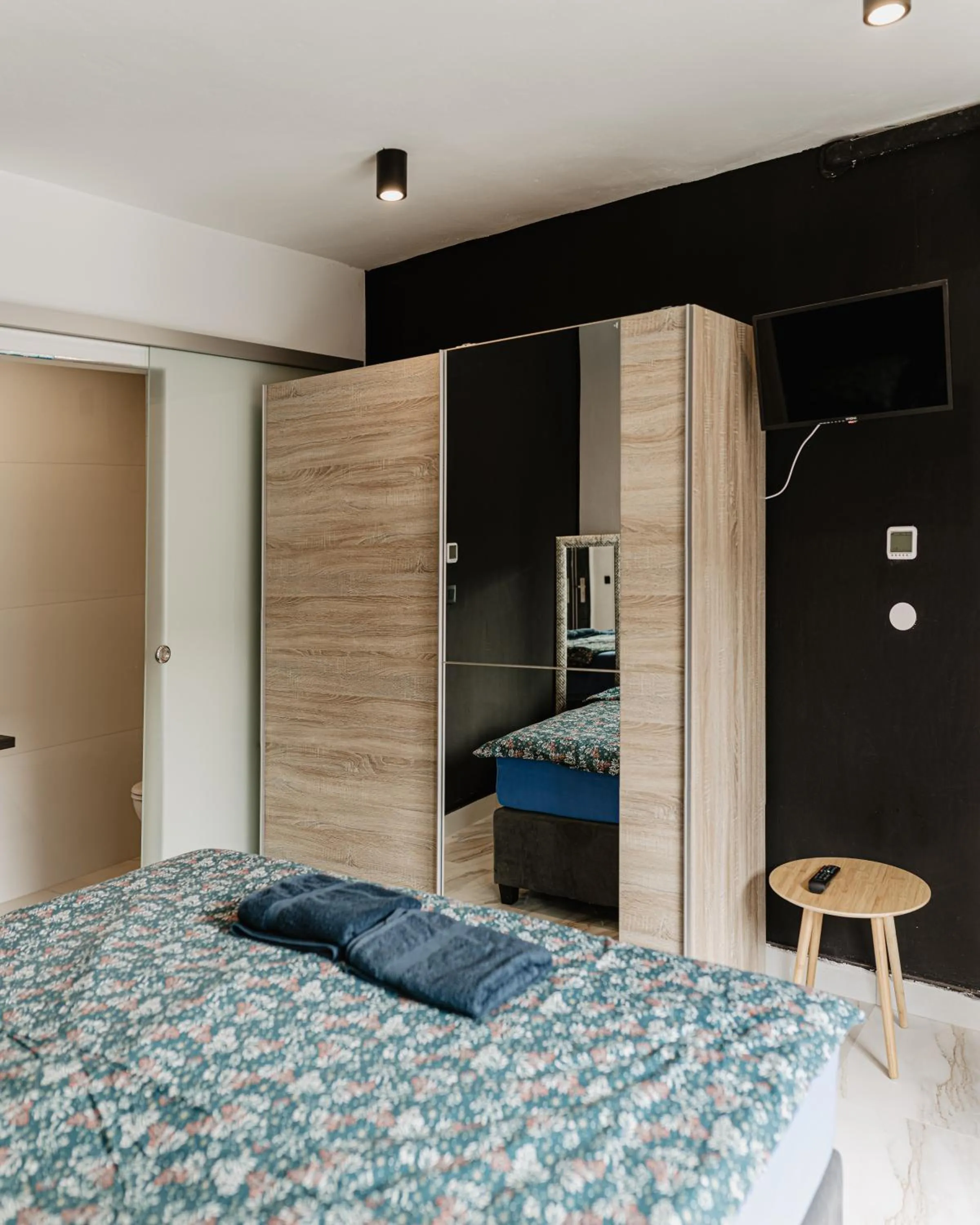 Bedroom, Bed in Allegra Rooms