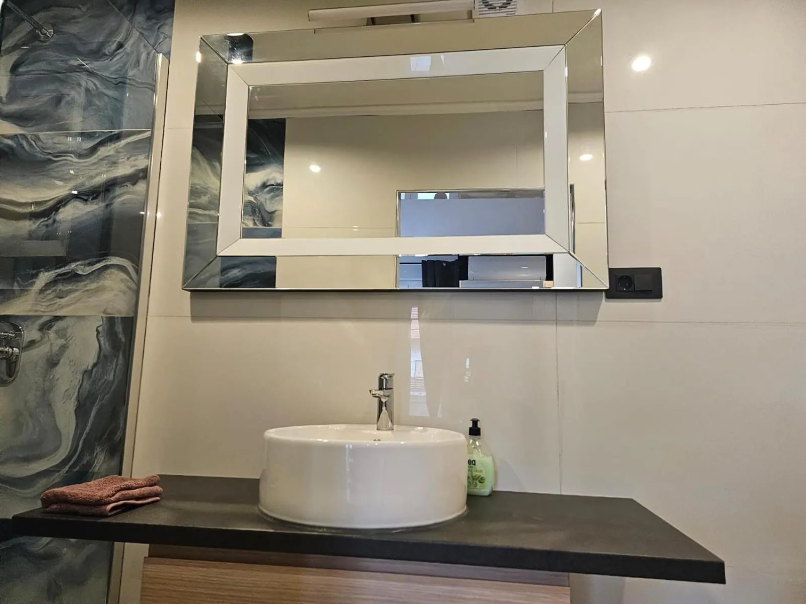 Bathroom in Allegra Rooms