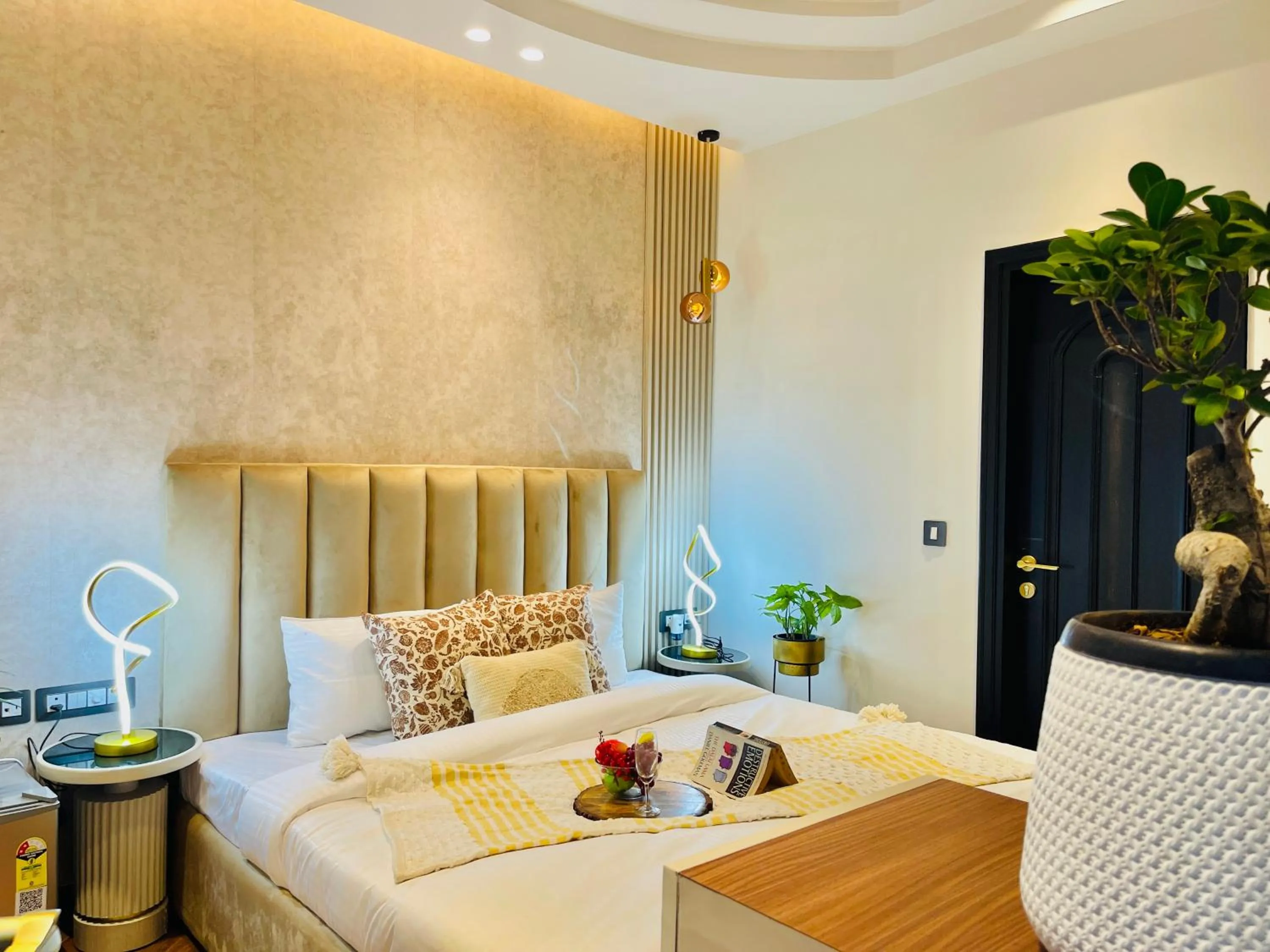 Bedroom, Bed in Bedchambers Stay near Select Citywalk, Saket