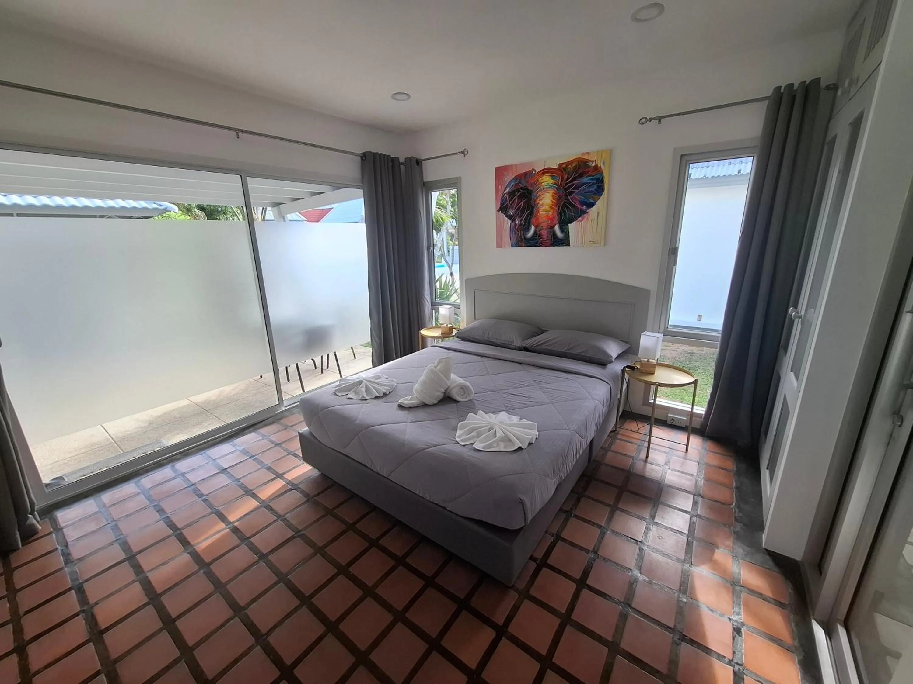 Bed in Thiptara Resort - adults only