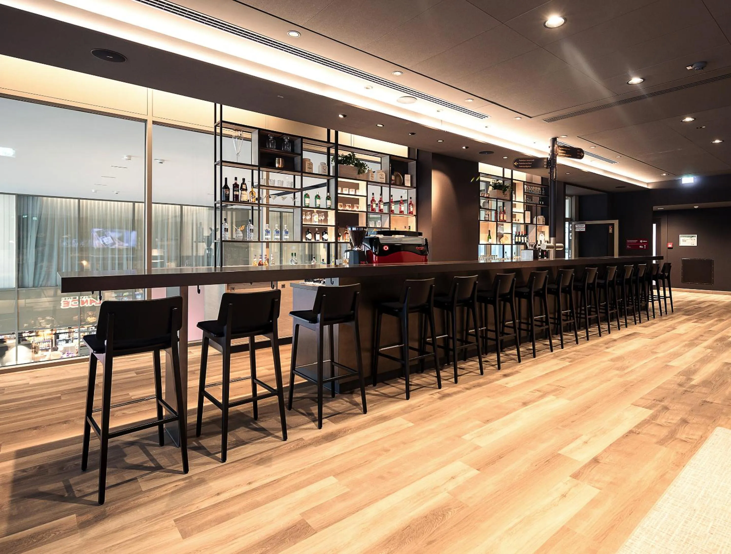 Restaurant/places to eat in IntercityHotel Paderborn