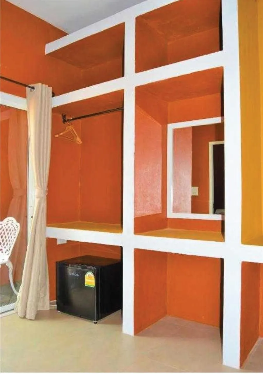 wardrobe in World Cat Beach & Resort เวิลด์แคท บีช แอนด์ รีสอร์ท