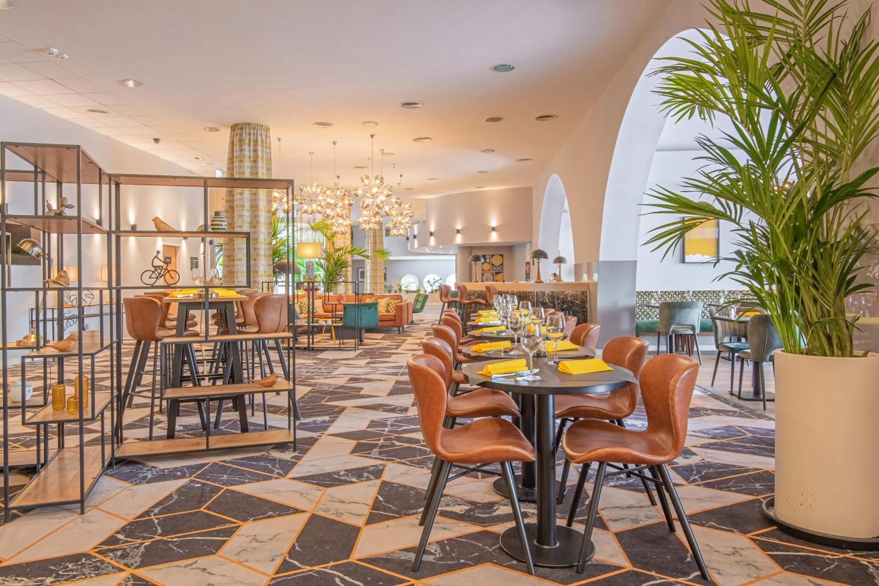 Restaurant/places to eat in Castrum Hotel Székesfehérvár