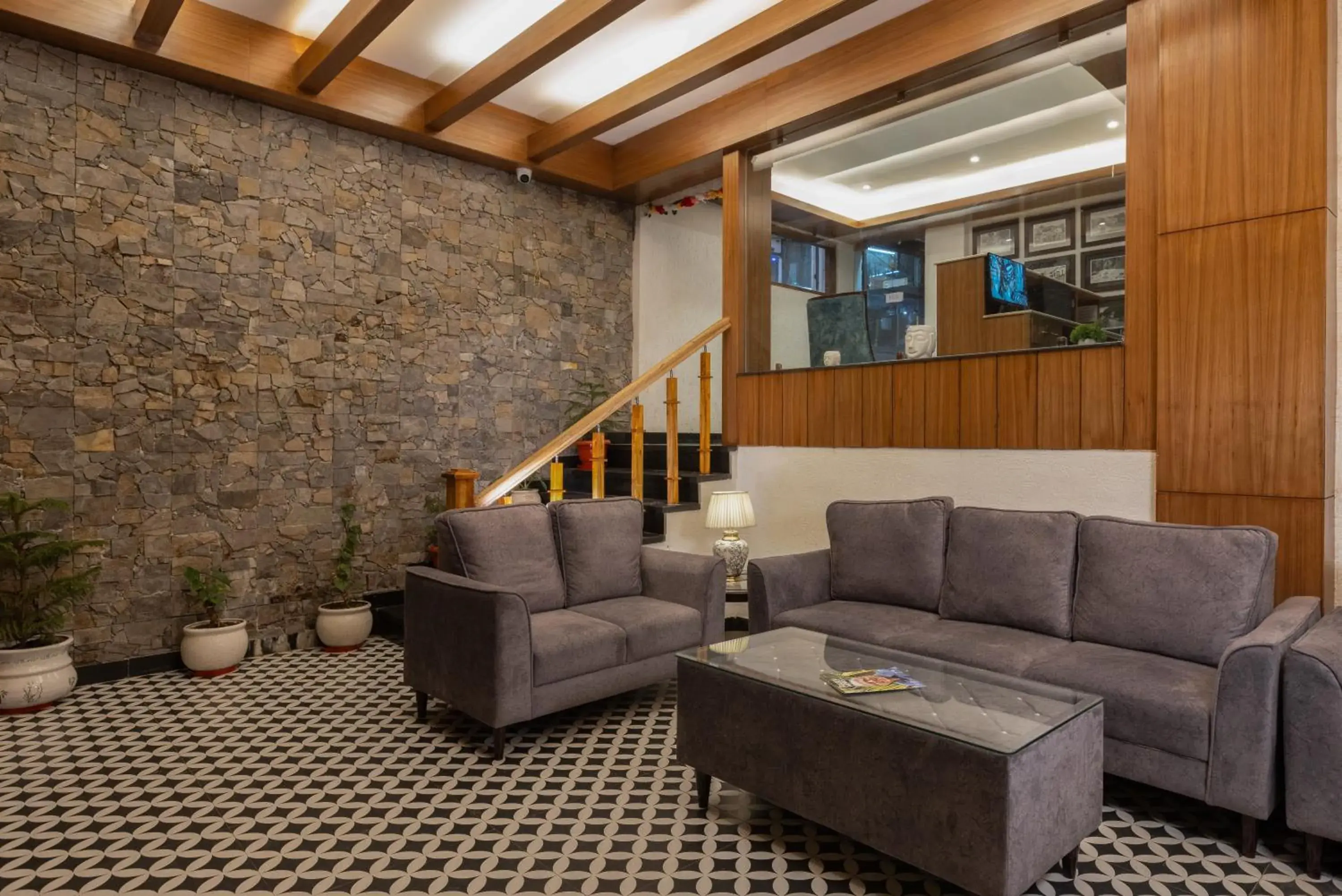 Lobby or reception in Hotel North Wood Lobby or reception in Hotel North Wood