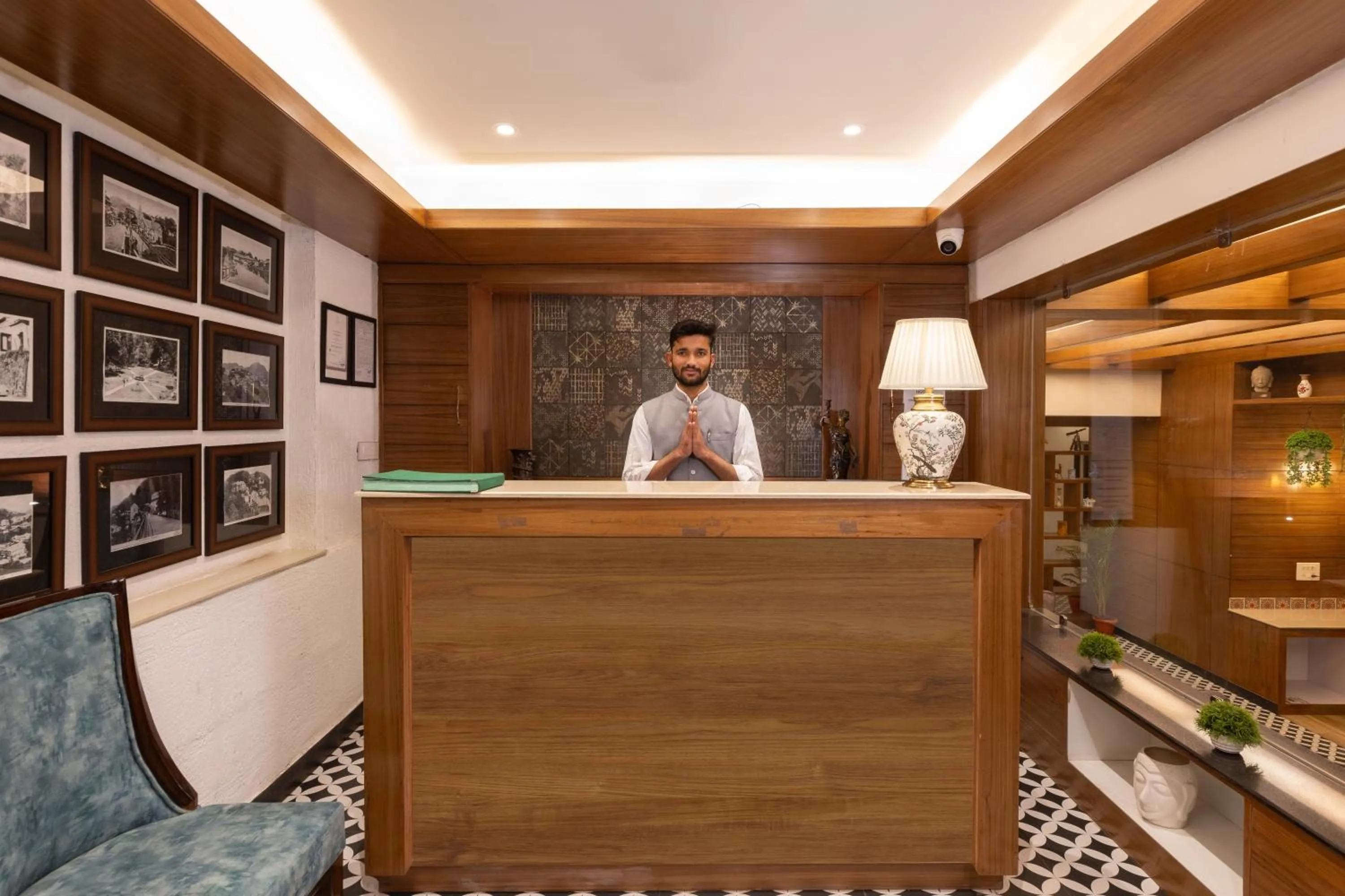 Staff in Hotel North Wood