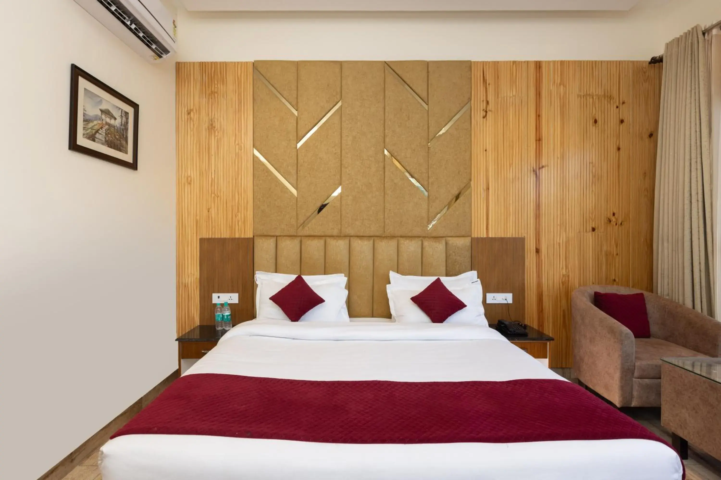 Bed in Hotel North Wood Bed in Hotel North Wood
