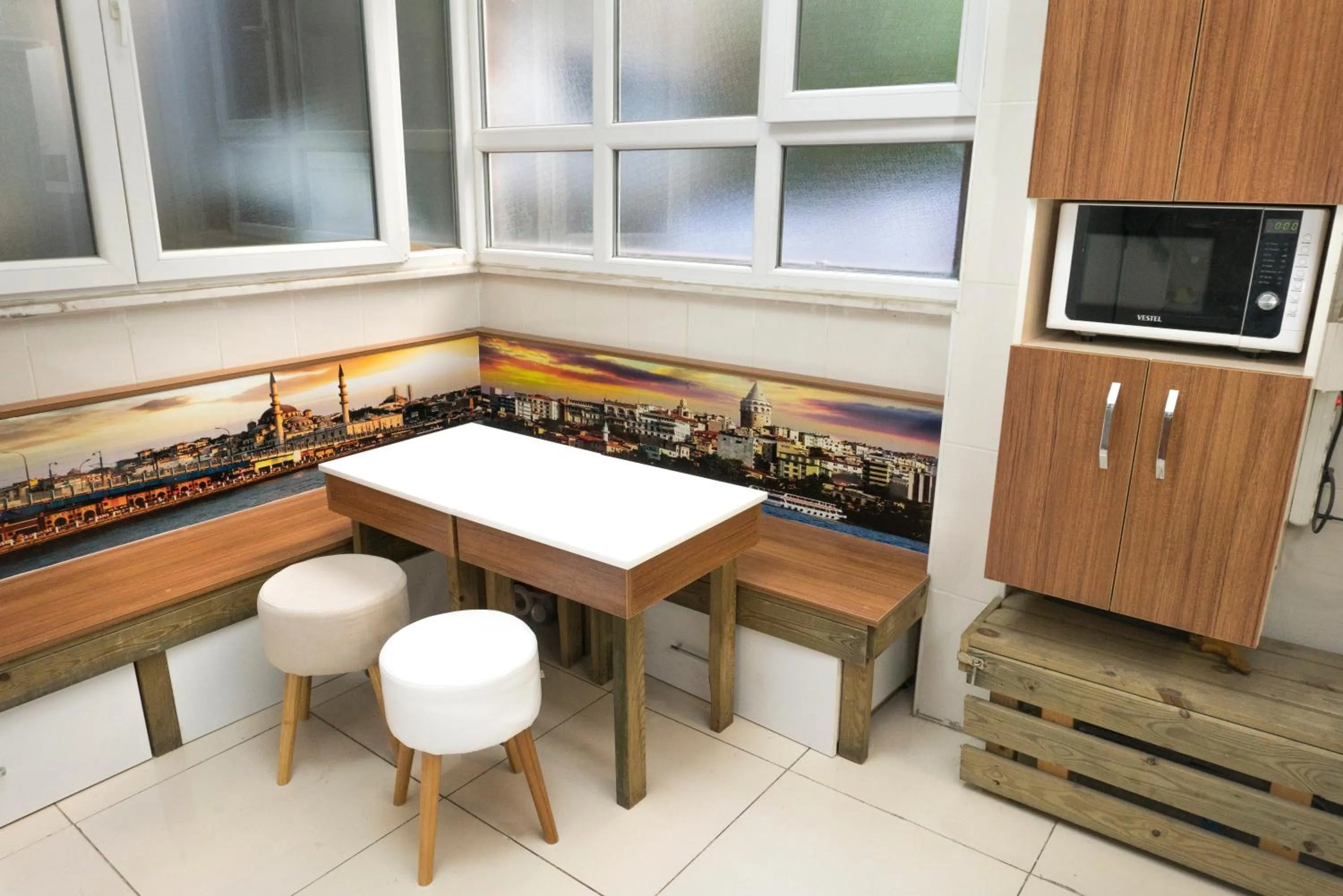 Seating area in Koçak Pansiyon