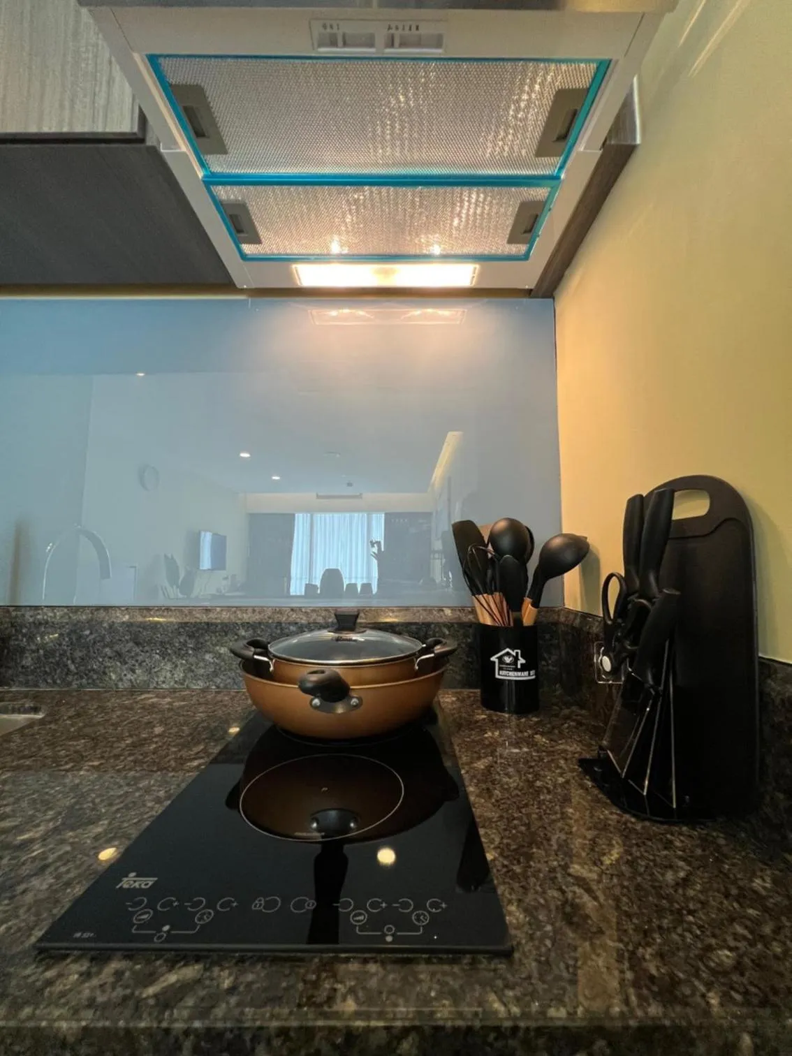 kitchen in QUINCE HOME GRAND ION DELEMEN GENTING HIGHLANDs