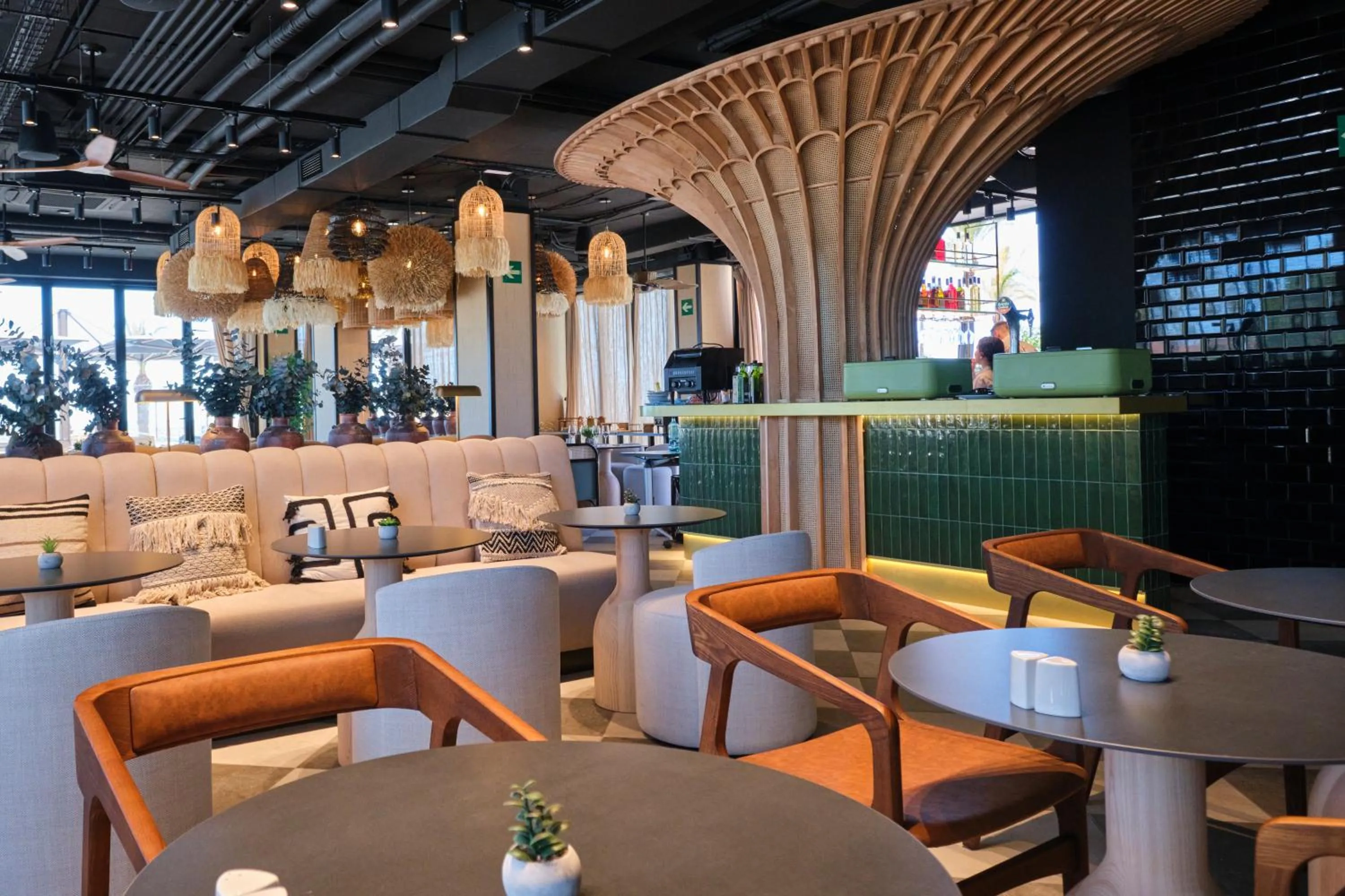 Restaurant/places to eat in ESTIMAR Marina Farnals