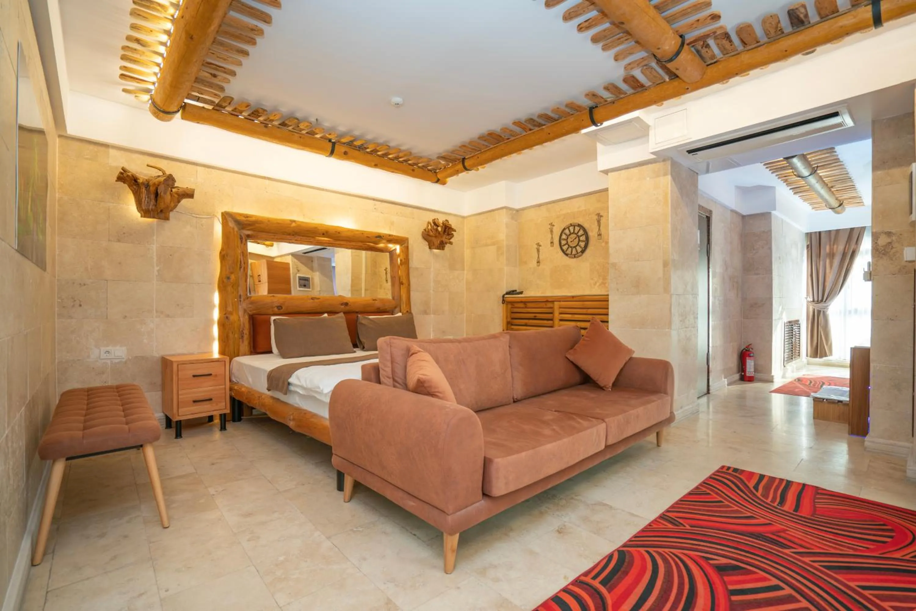 Seating area, Bed in PASHA PALACE HOTEL
