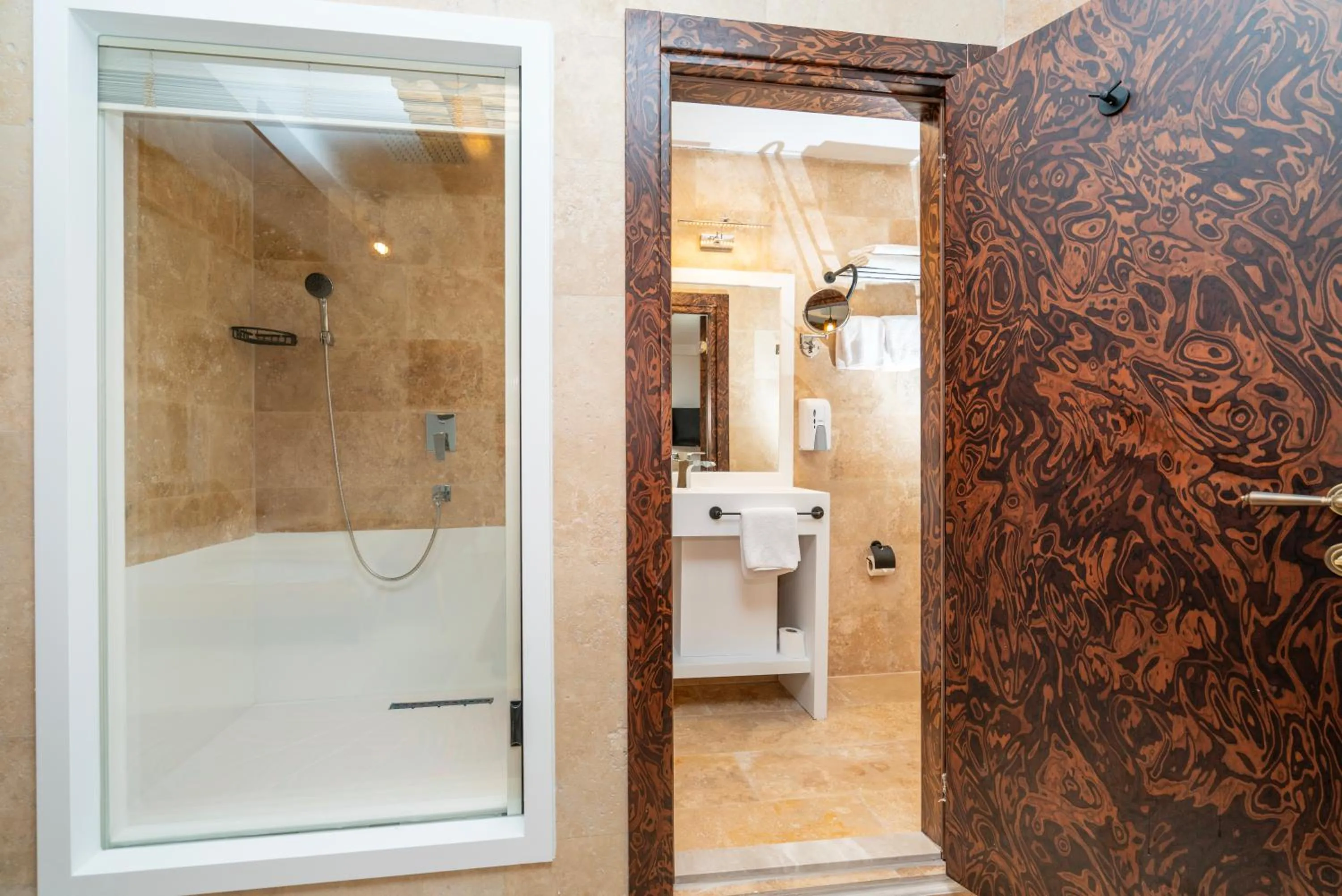 Bathroom in PASHA PALACE HOTEL