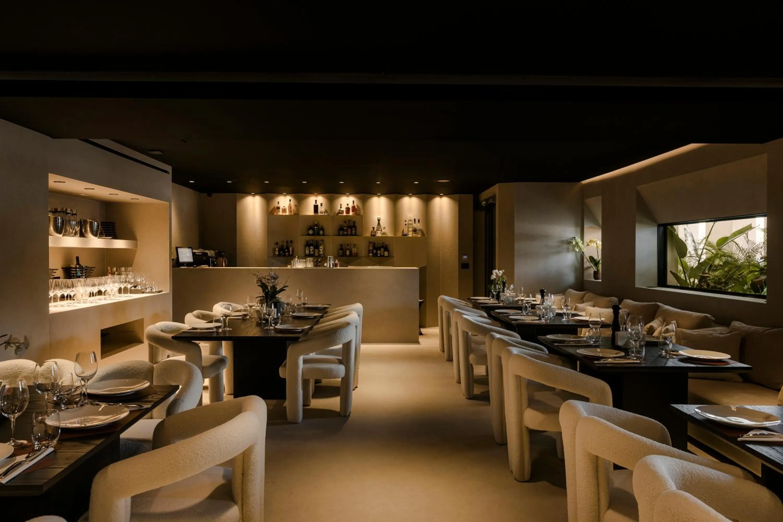 Restaurant/places to eat in Casaly Hotel & Spa