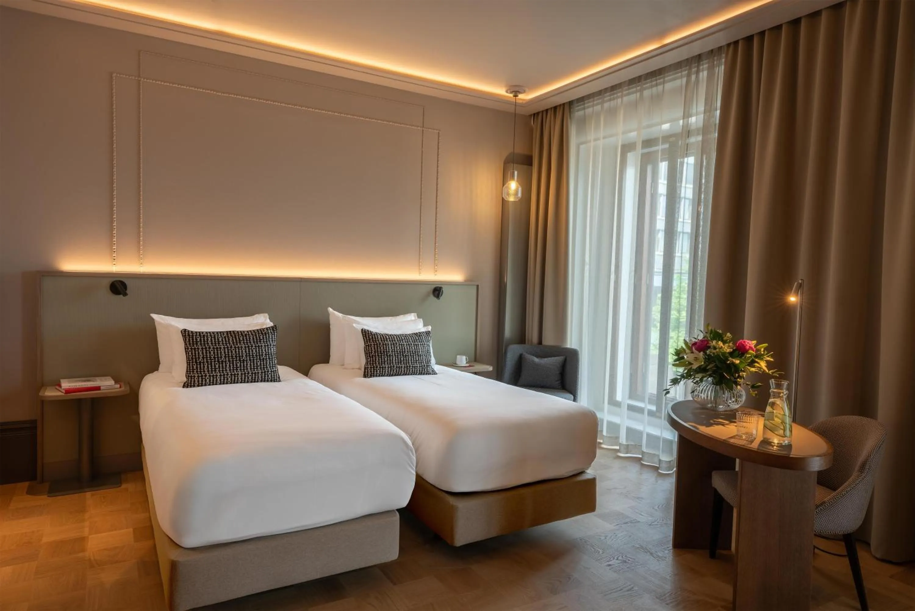 Bedroom, Bed in NH Collection Helsinki Grand Hansa