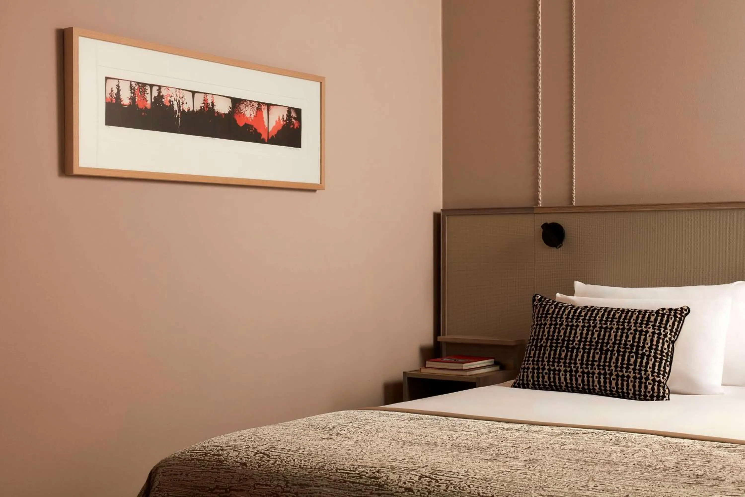 Bedroom, Bed in NH Collection Helsinki Grand Hansa