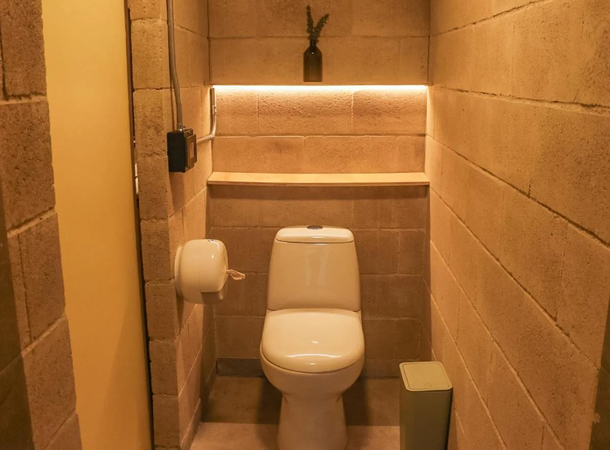 Toilet in Cytrico Hotel Laureles Estadio