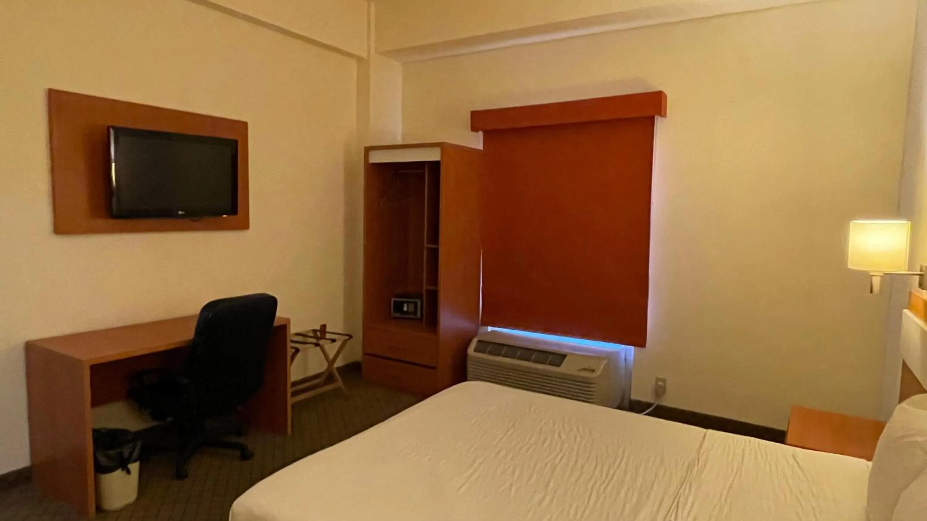 Photo of the whole room, Bed in Los Herederos Hotel Piedras Negras