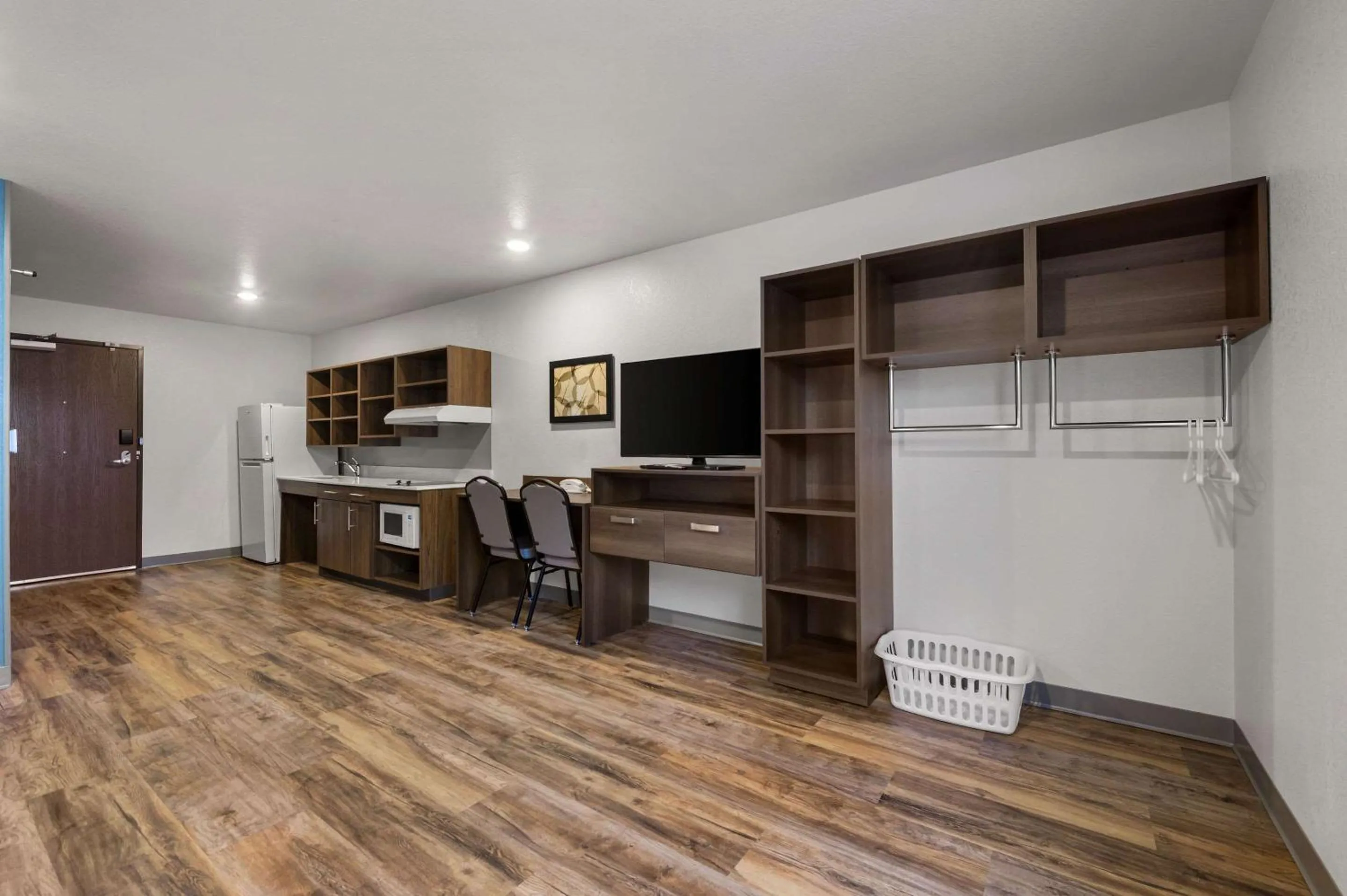 Bedroom in WoodSpring Suites Yorktown Newport News