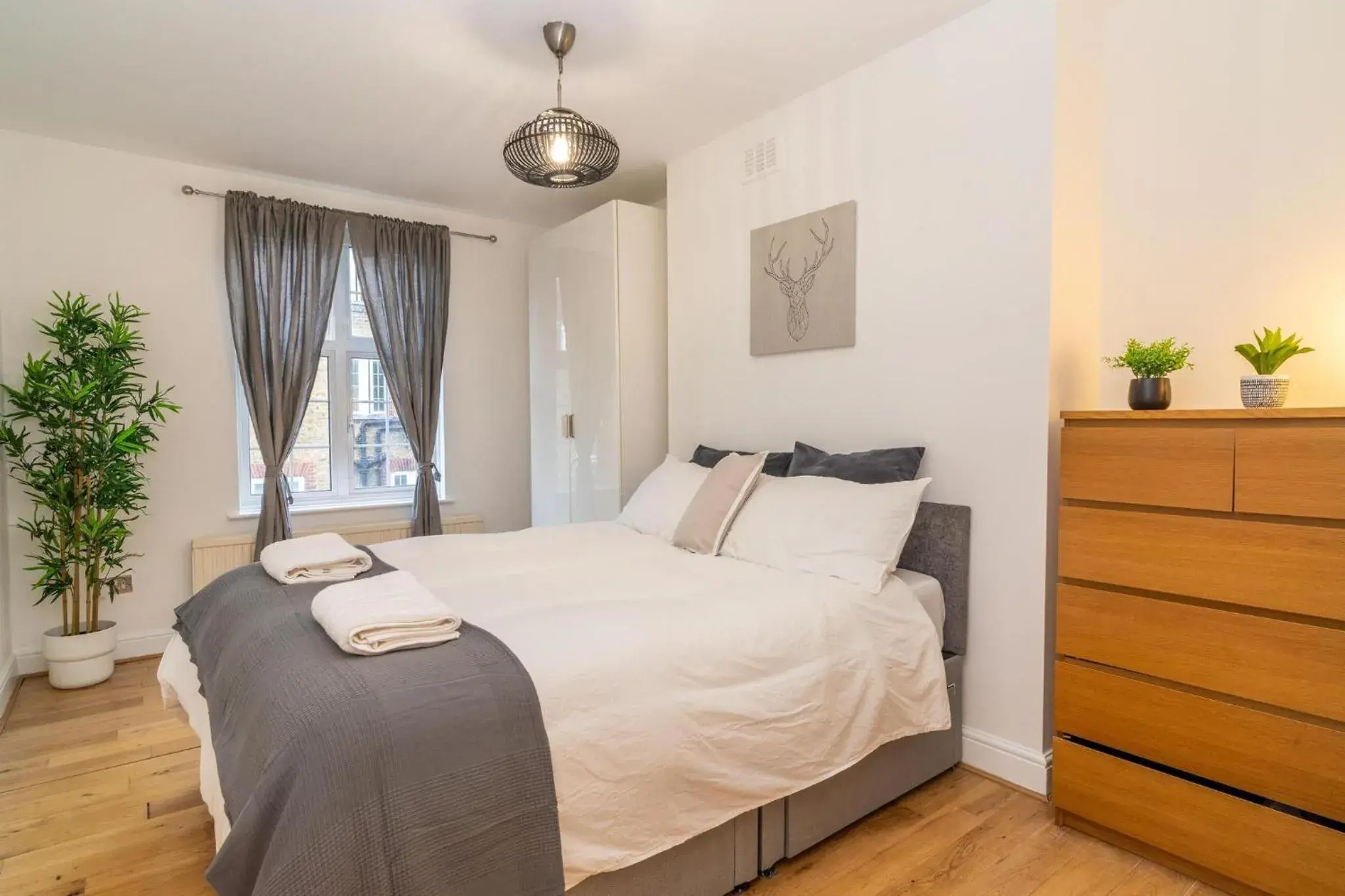 Location! 2 bed/2bath - Pro Host Location! 2 bed/2bath - Pro Host