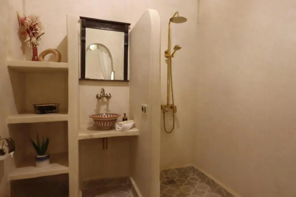 Riad La Fayette Bed & Breakfast