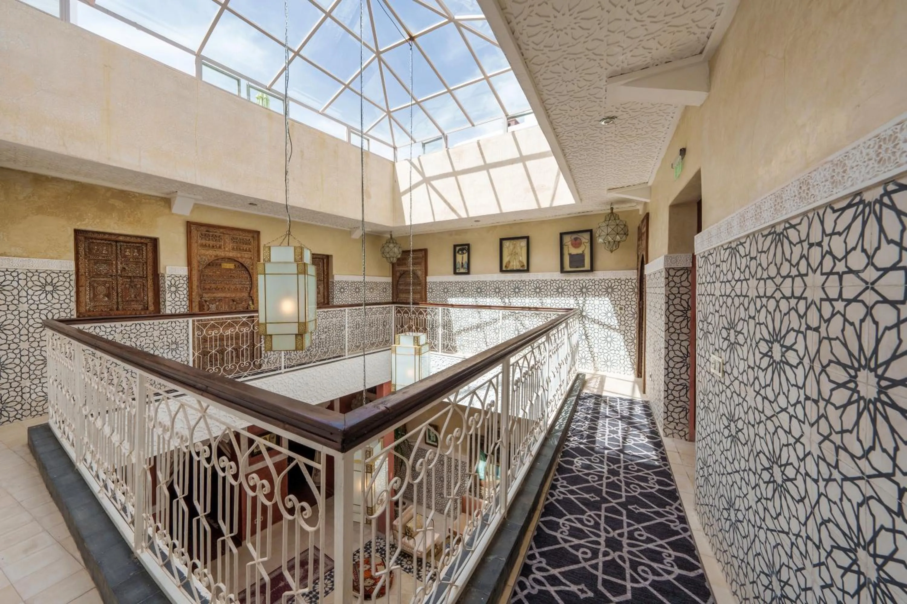 Riad La Fayette Bed & Breakfast