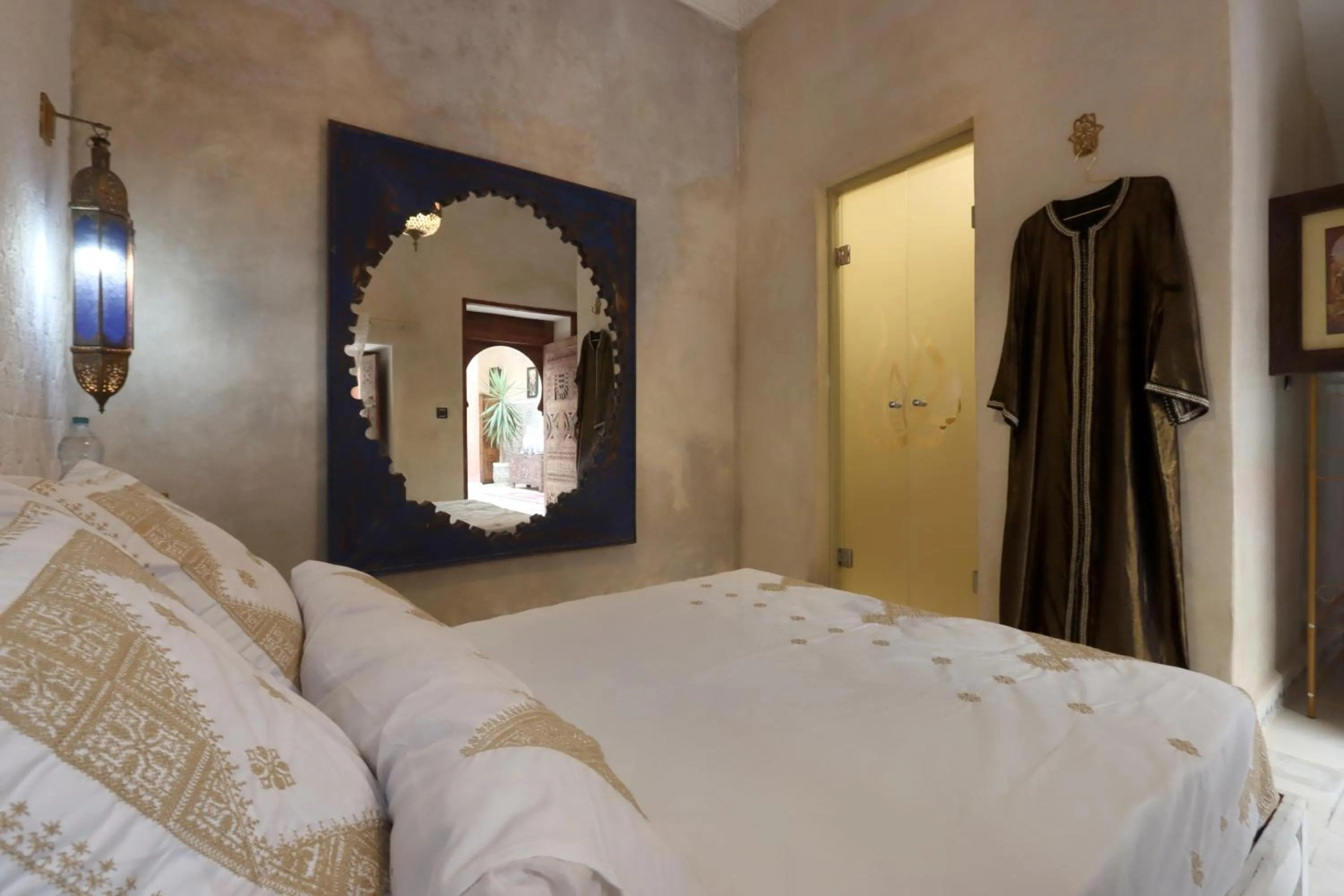 Bed in Riad La Fayette Bed & Breakfast