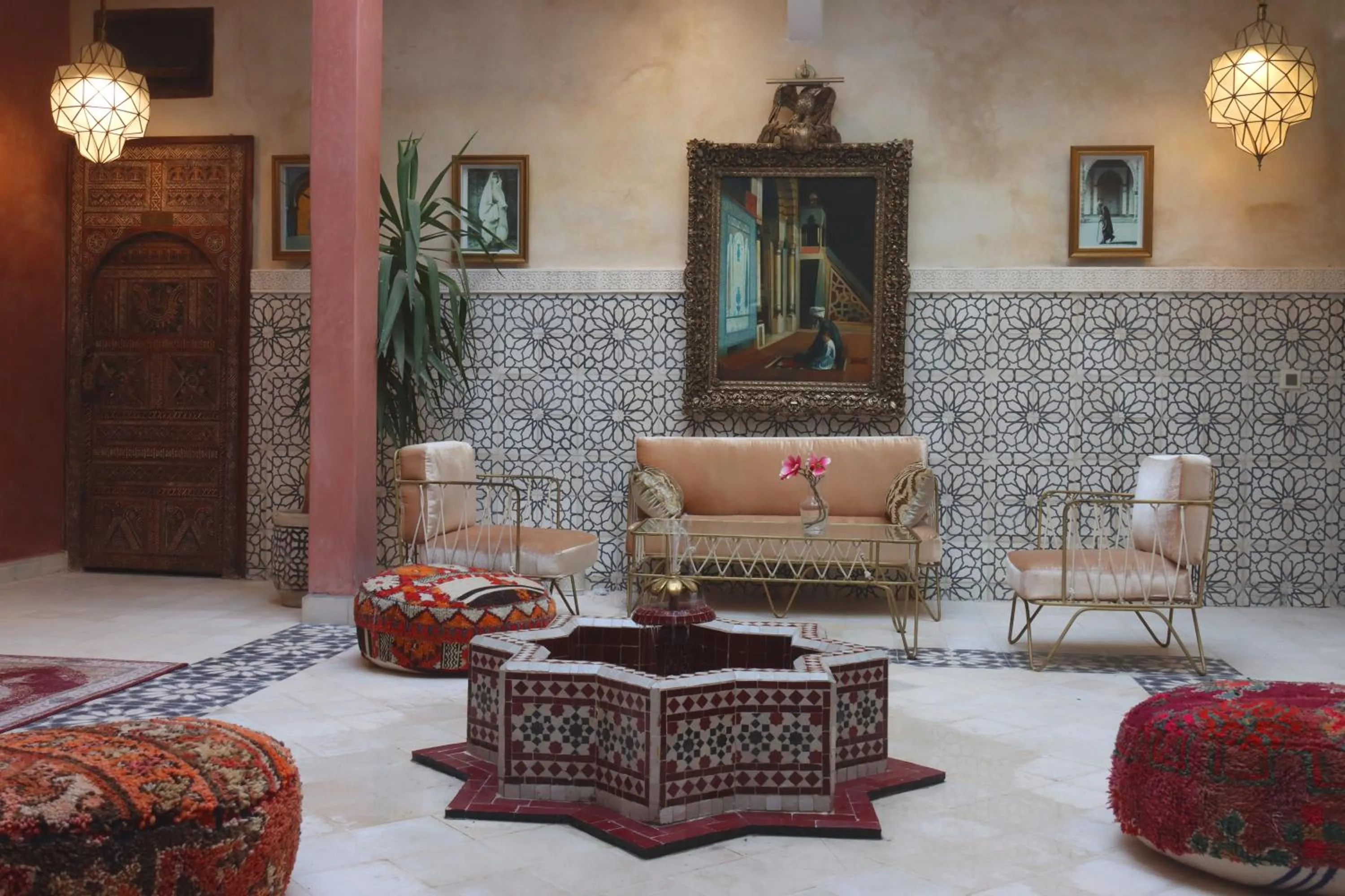 Patio in Riad La Fayette Bed & Breakfast