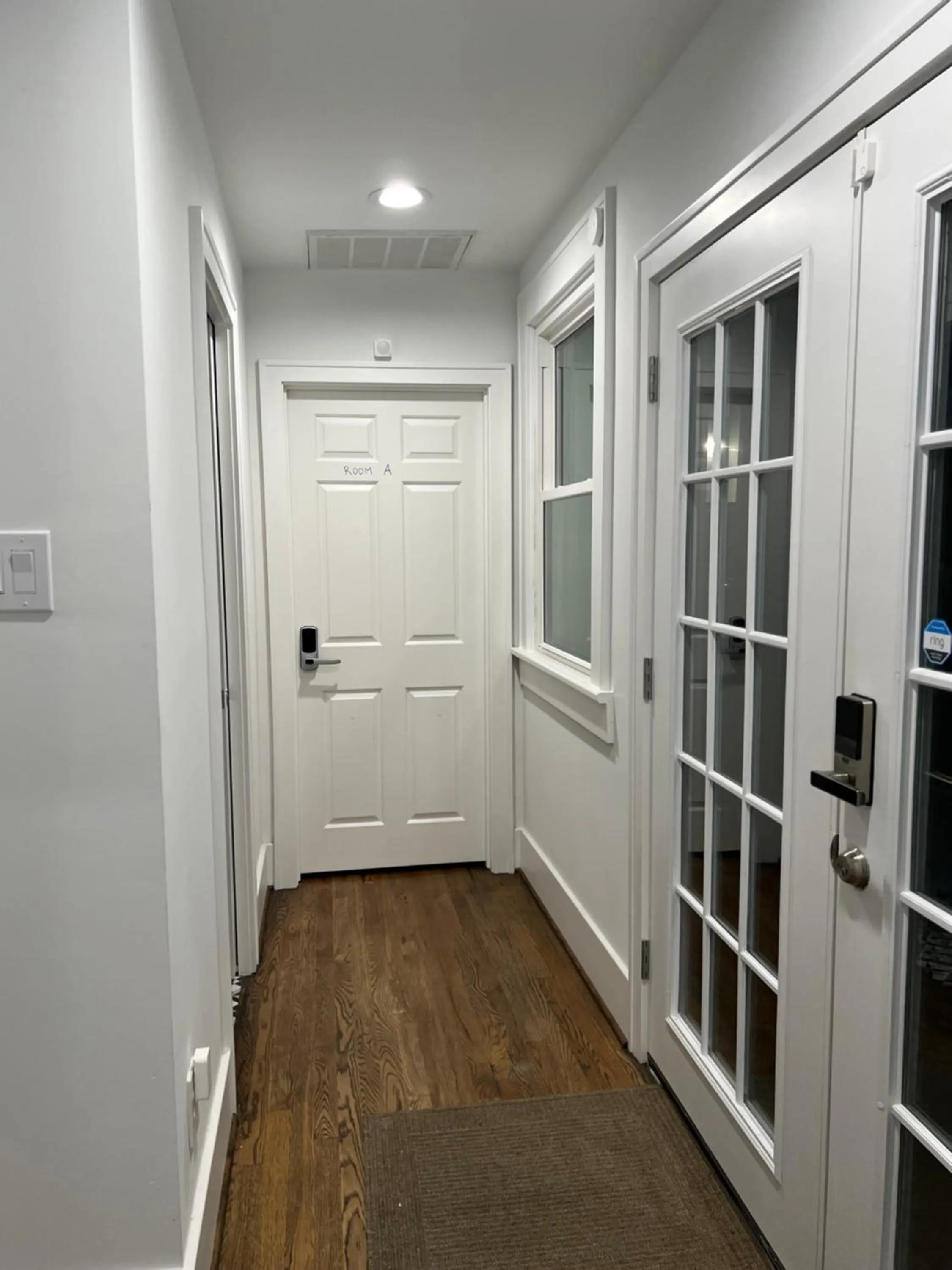 Property building in MyCrib Houston Hostel