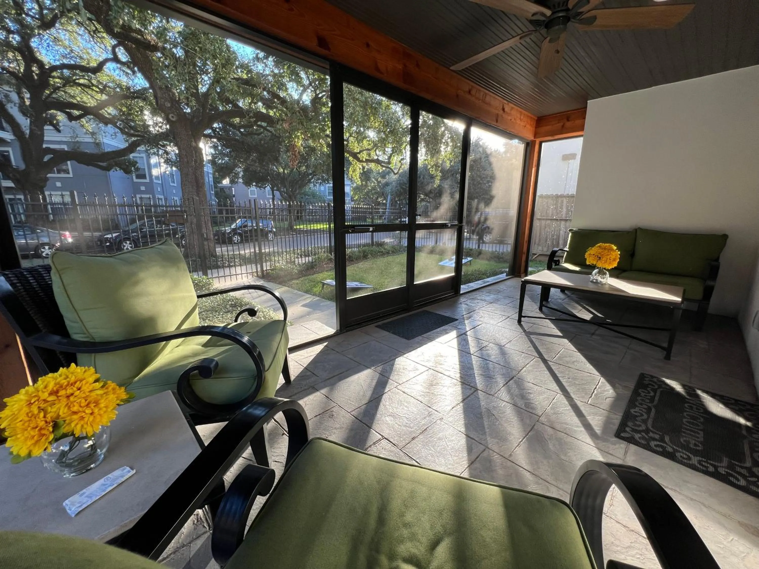 Patio in MyCrib Houston Hostel