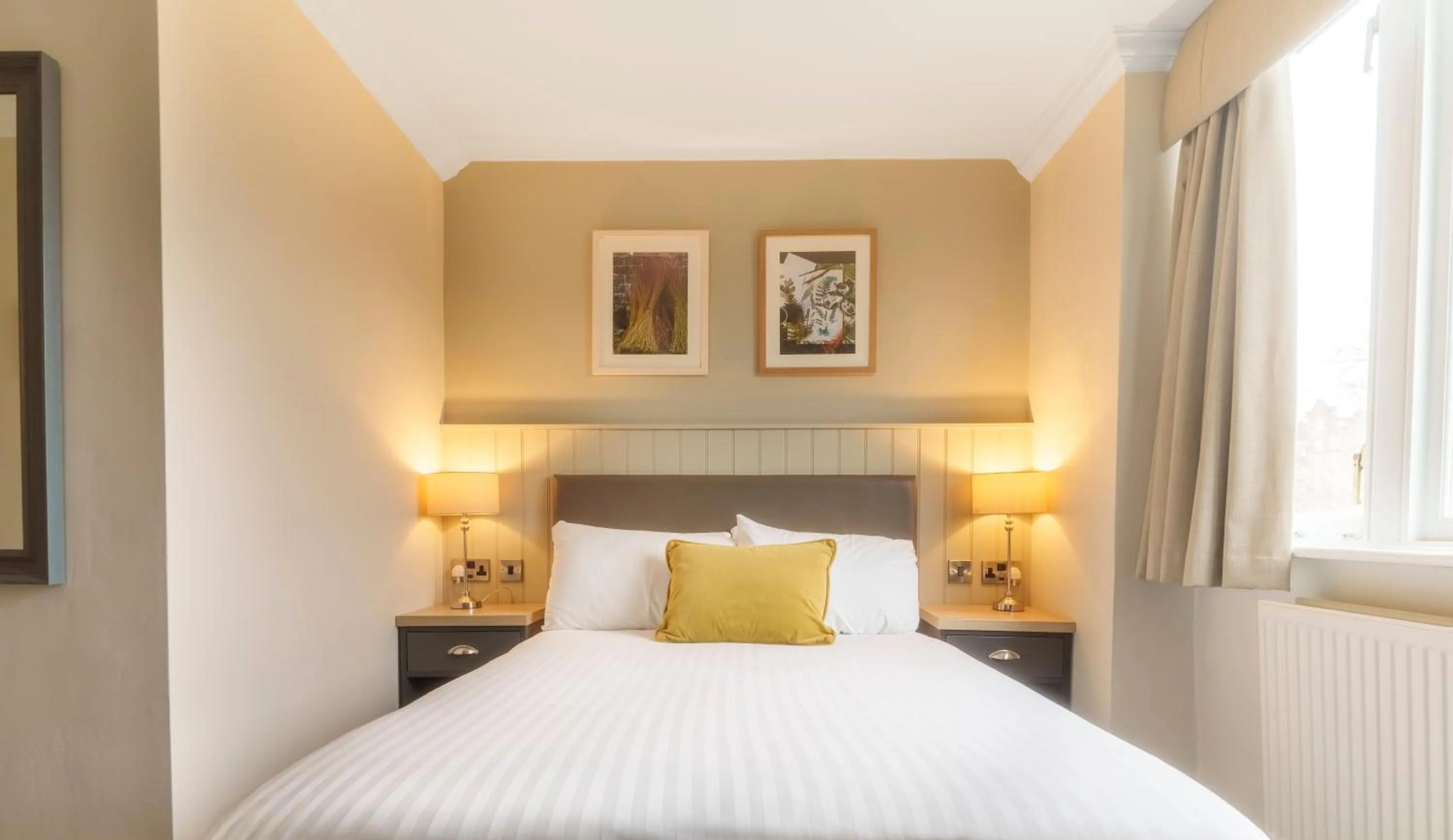 Bed in The Harrogate Inn - The Inn Collection Group