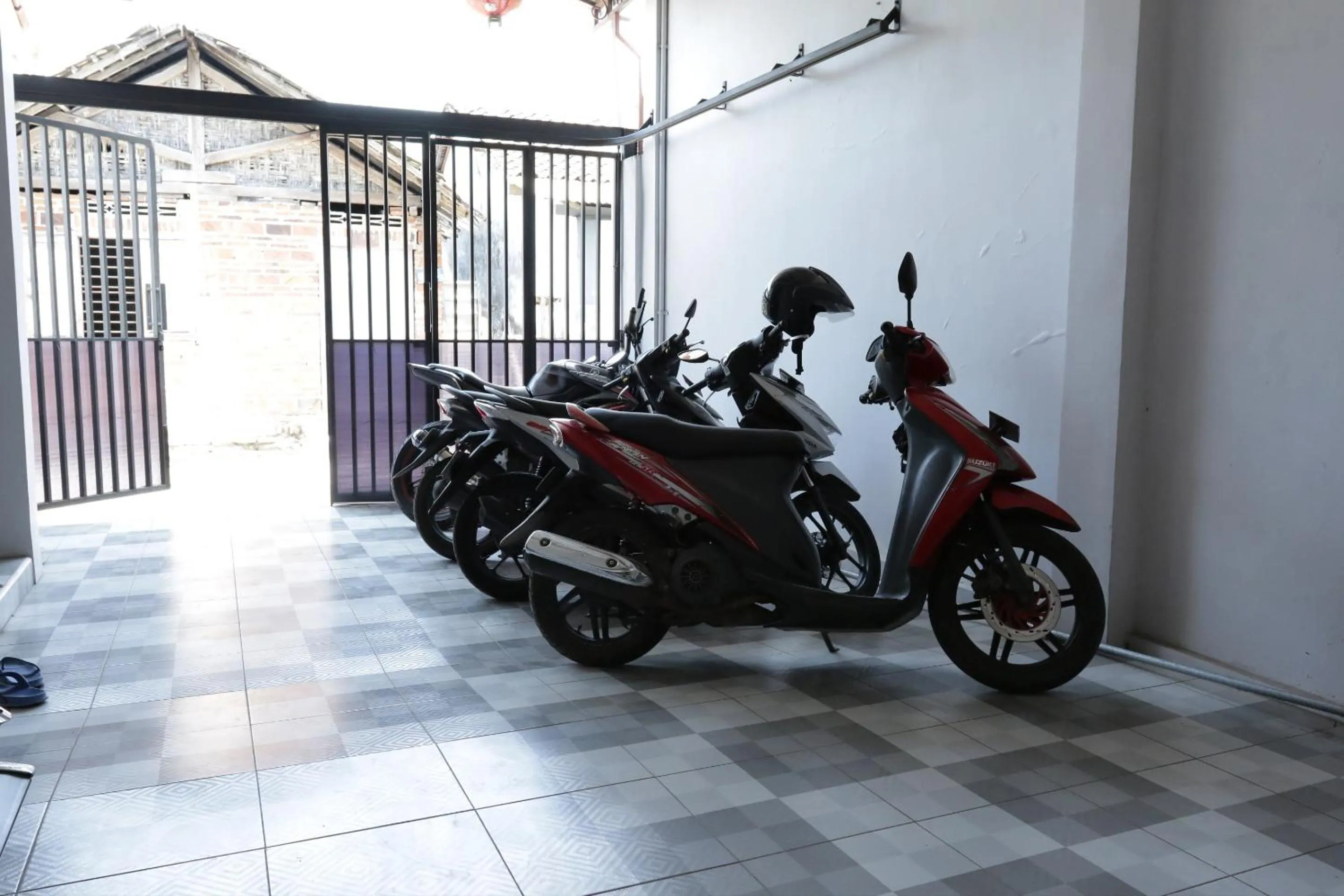 Lobby or reception in SPOT ON 93189 Rumah Berkah Syariah