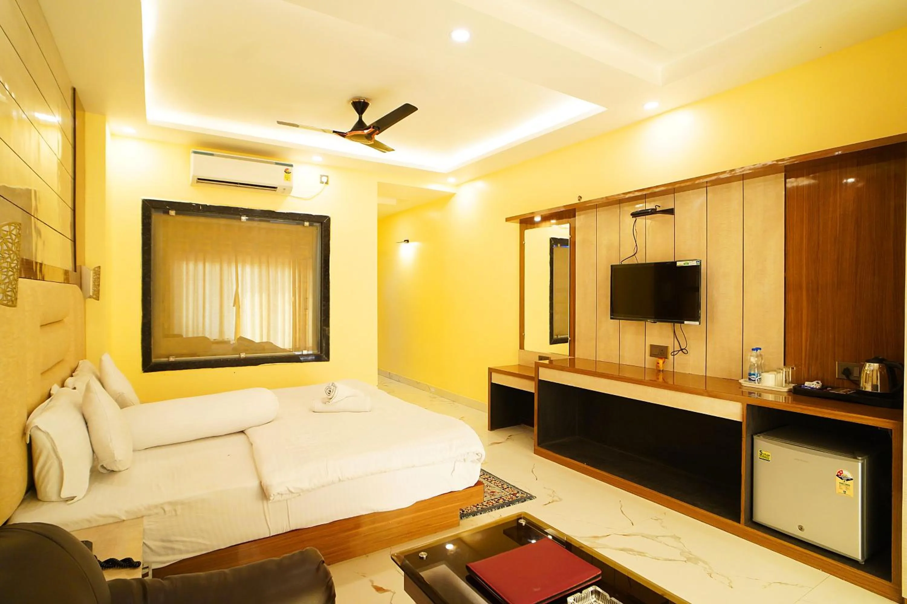 Deluxe Room in Prasant Beach Resort Mandarmani