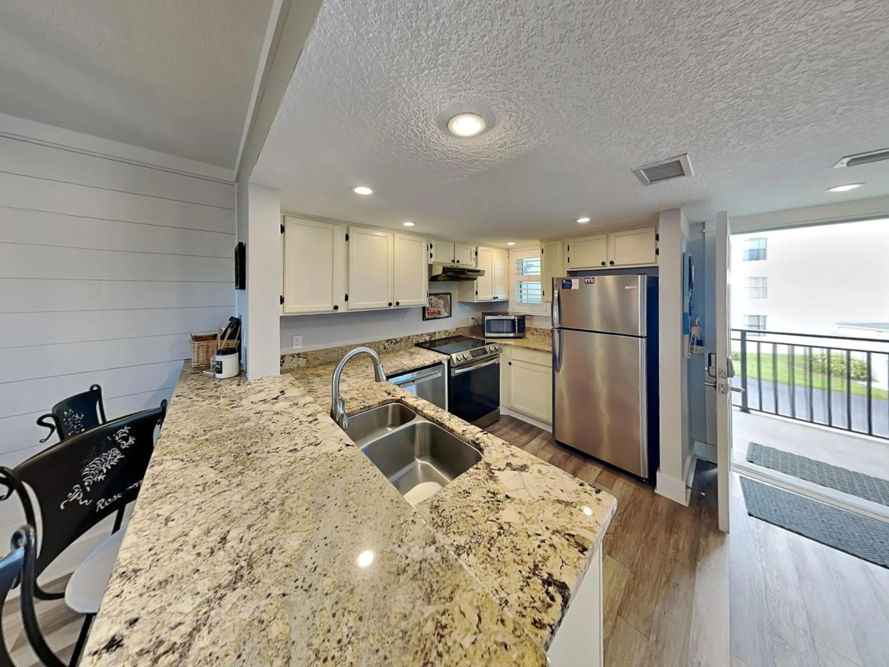 Island South 7