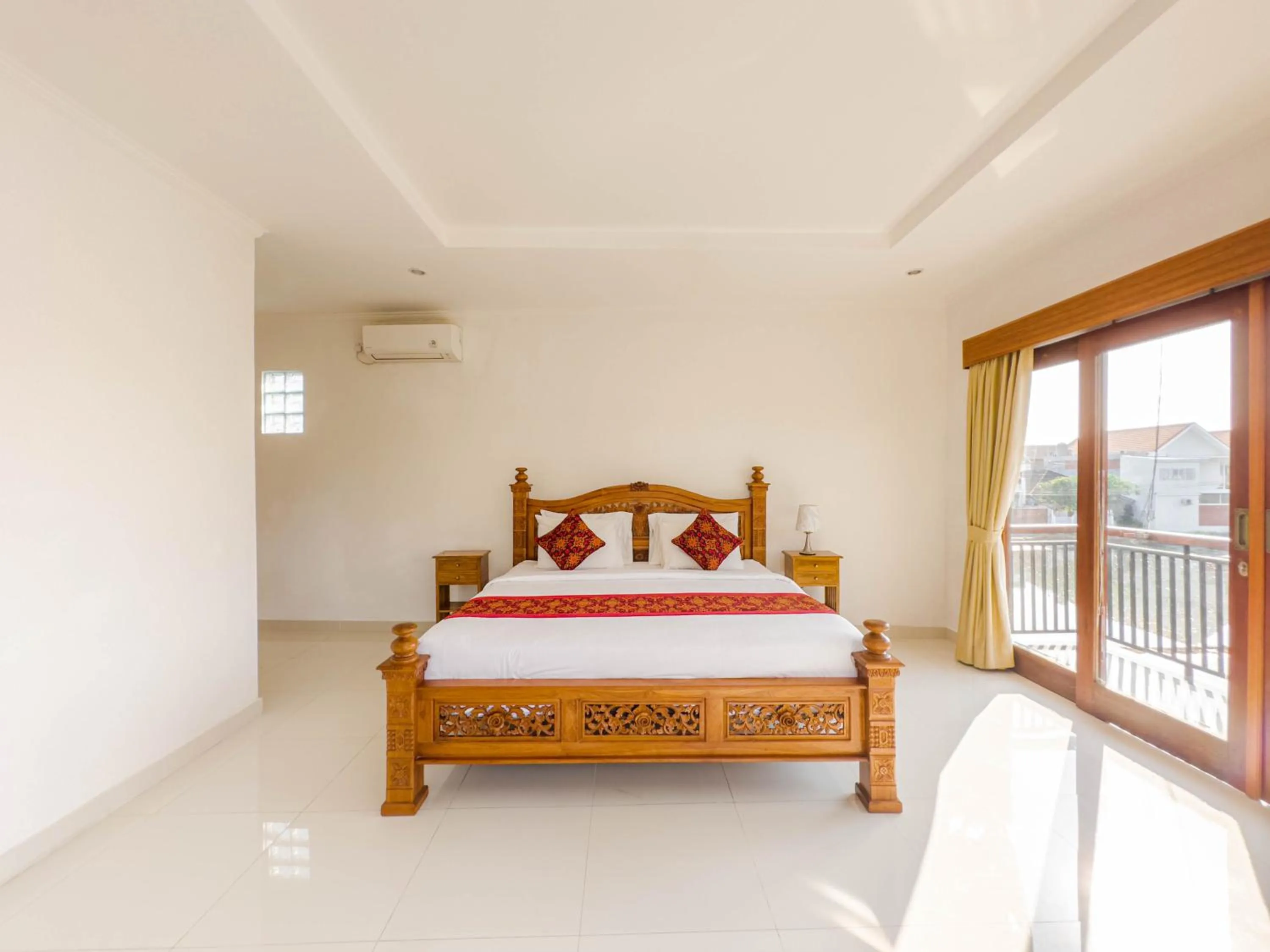 Bedroom, Bed in Moai House