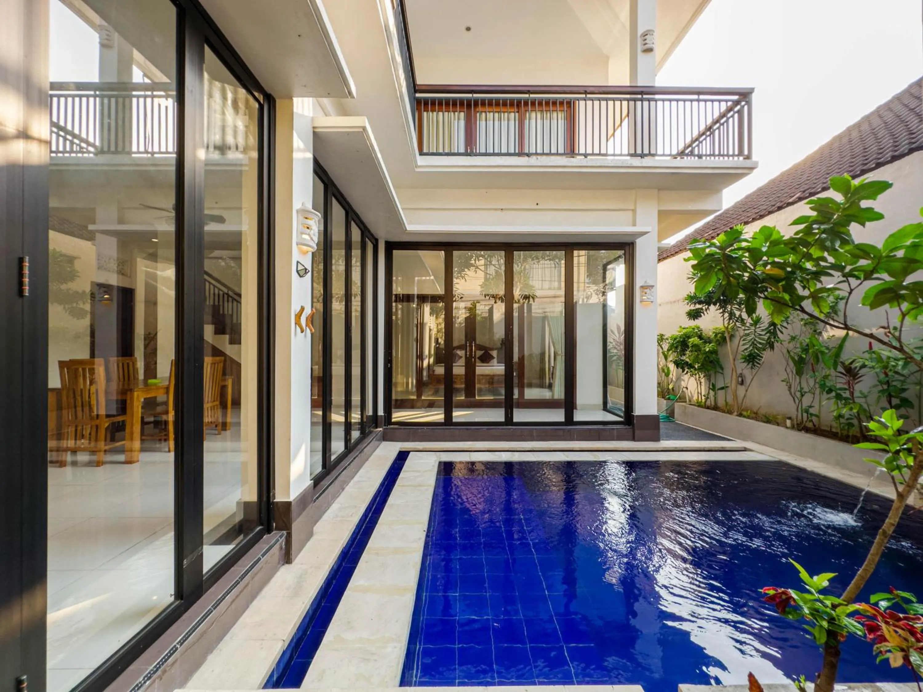 Swimming pool in Moai House