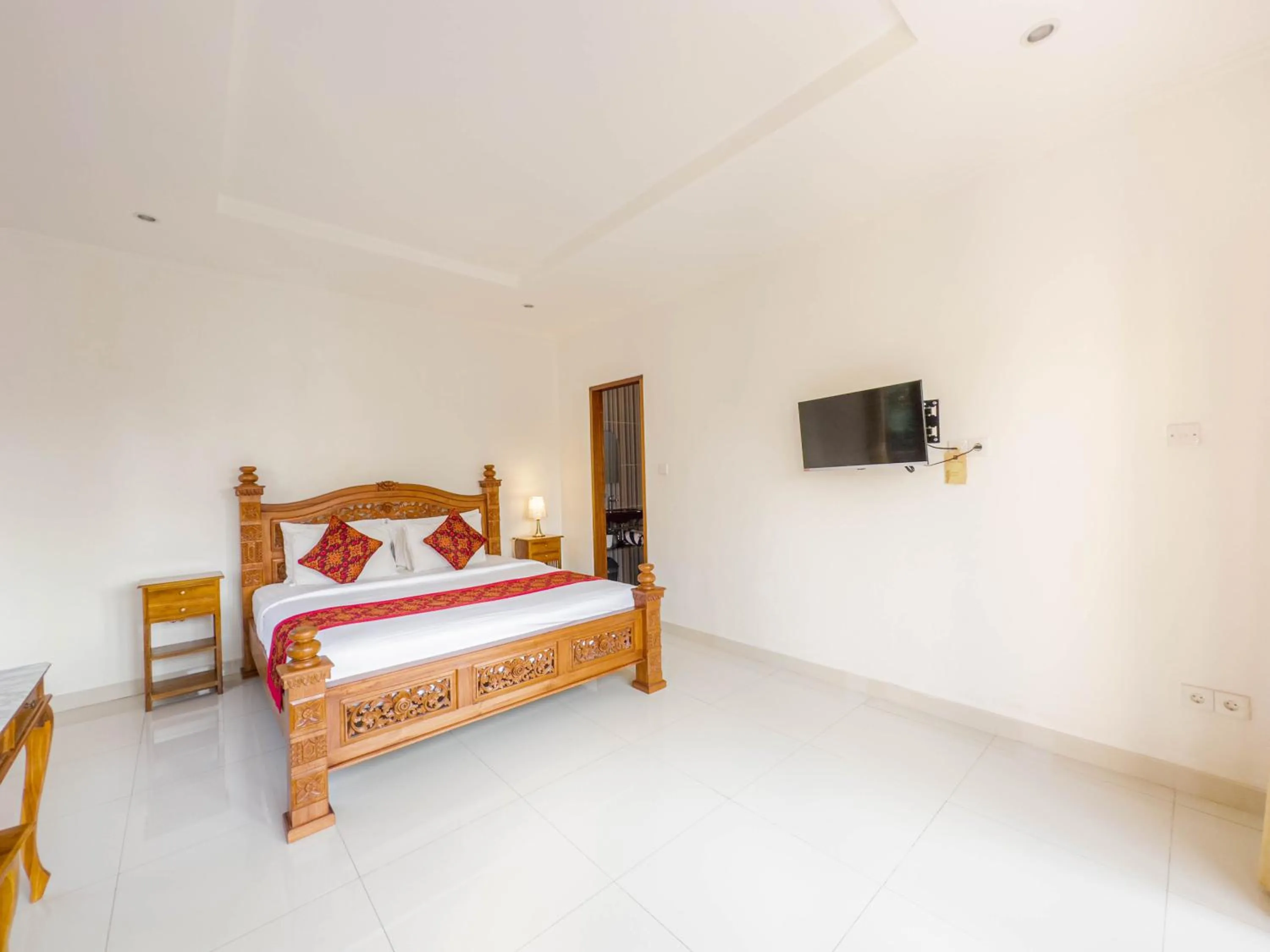 Bedroom, Bed in Moai House