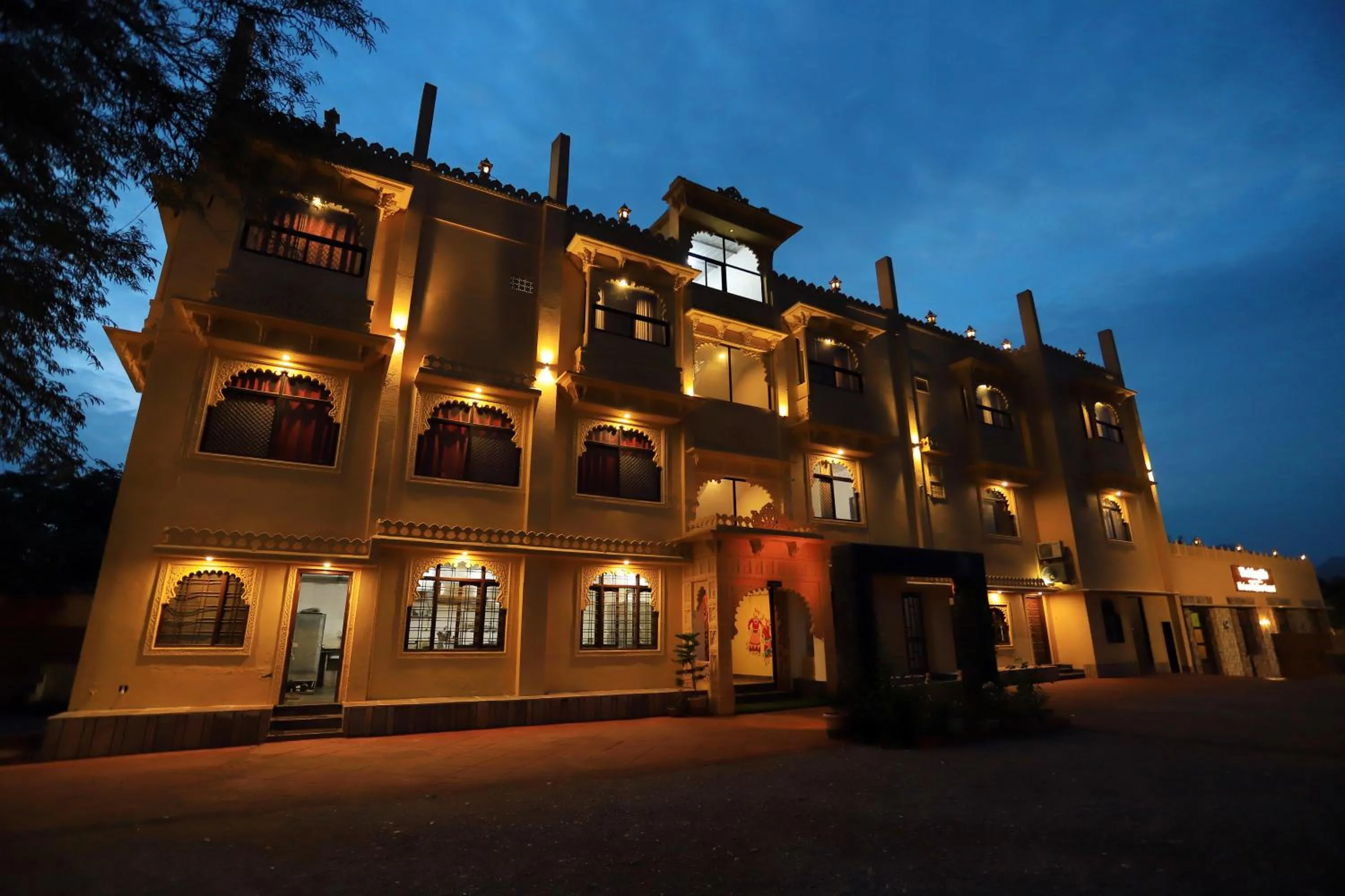 Property building in Riviera Madaar Resort