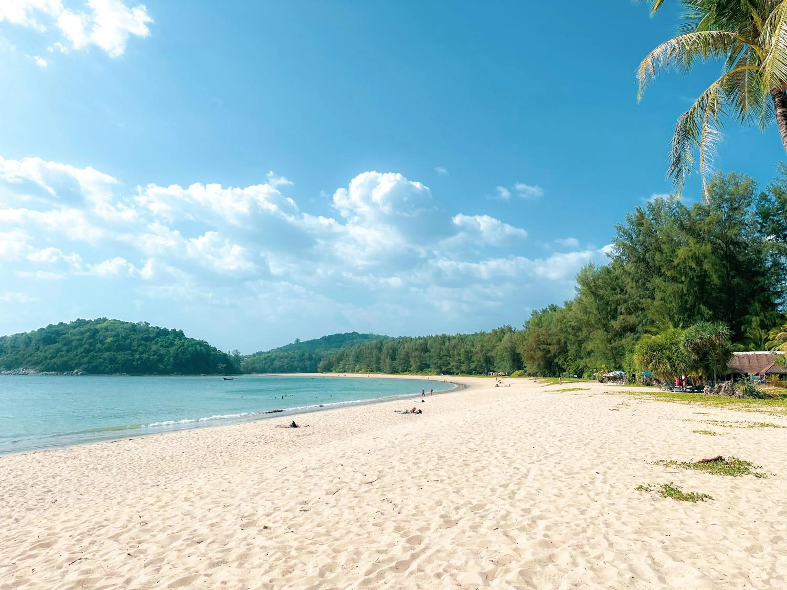 Beach in La Green Hotel and Residence