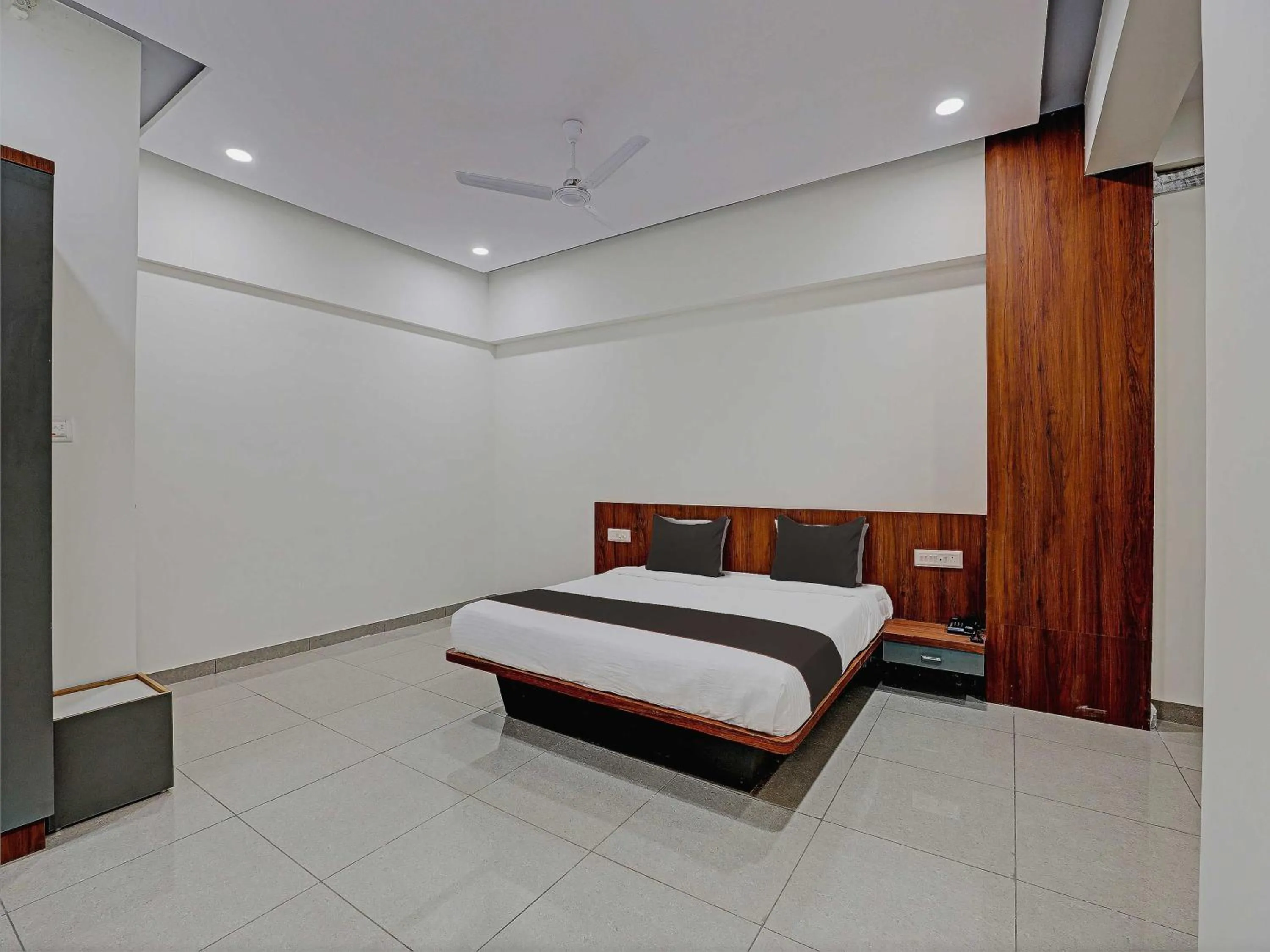 Bedroom, Bed in Collection O KANHA INN