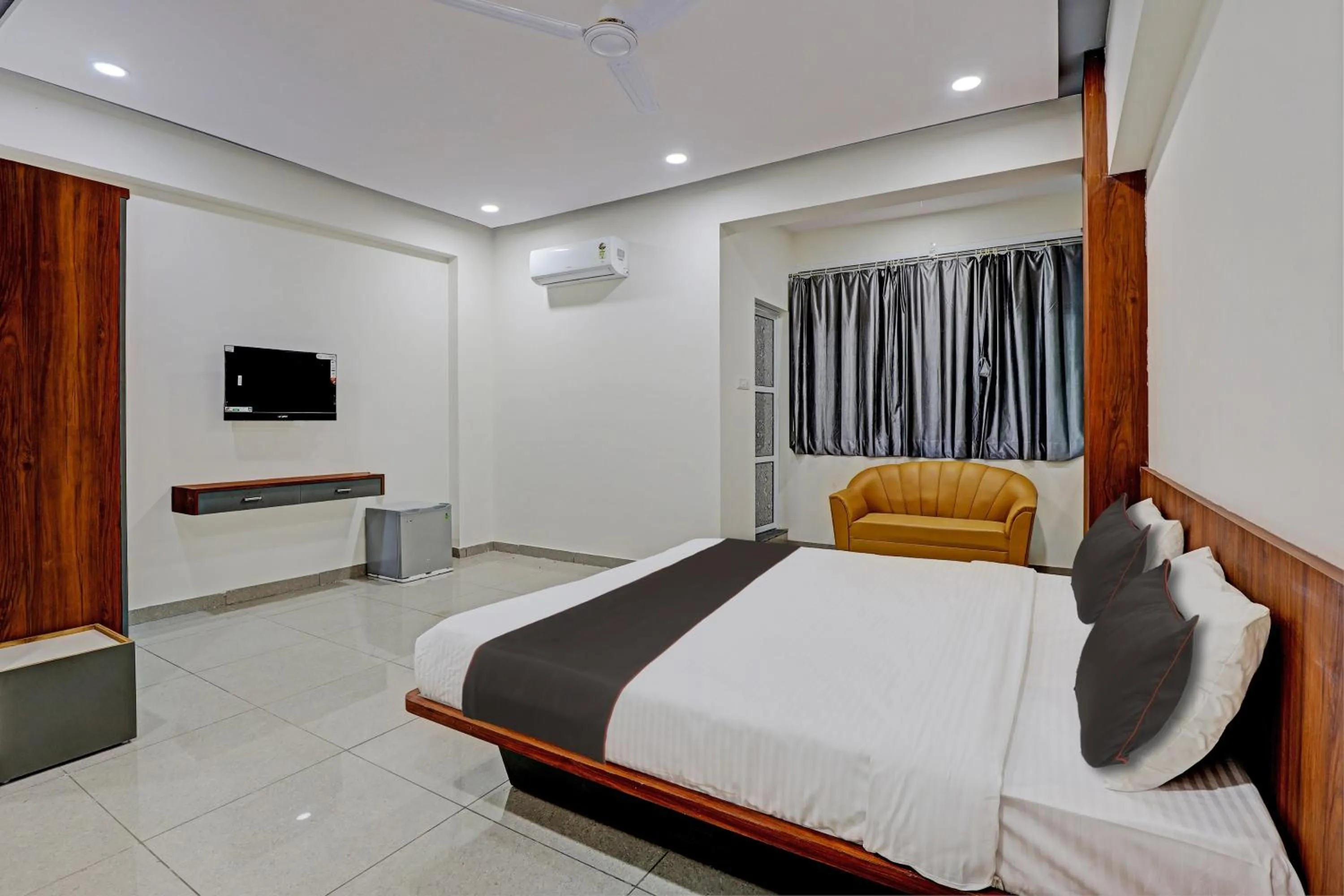 Bedroom, Bed in Collection O KANHA INN