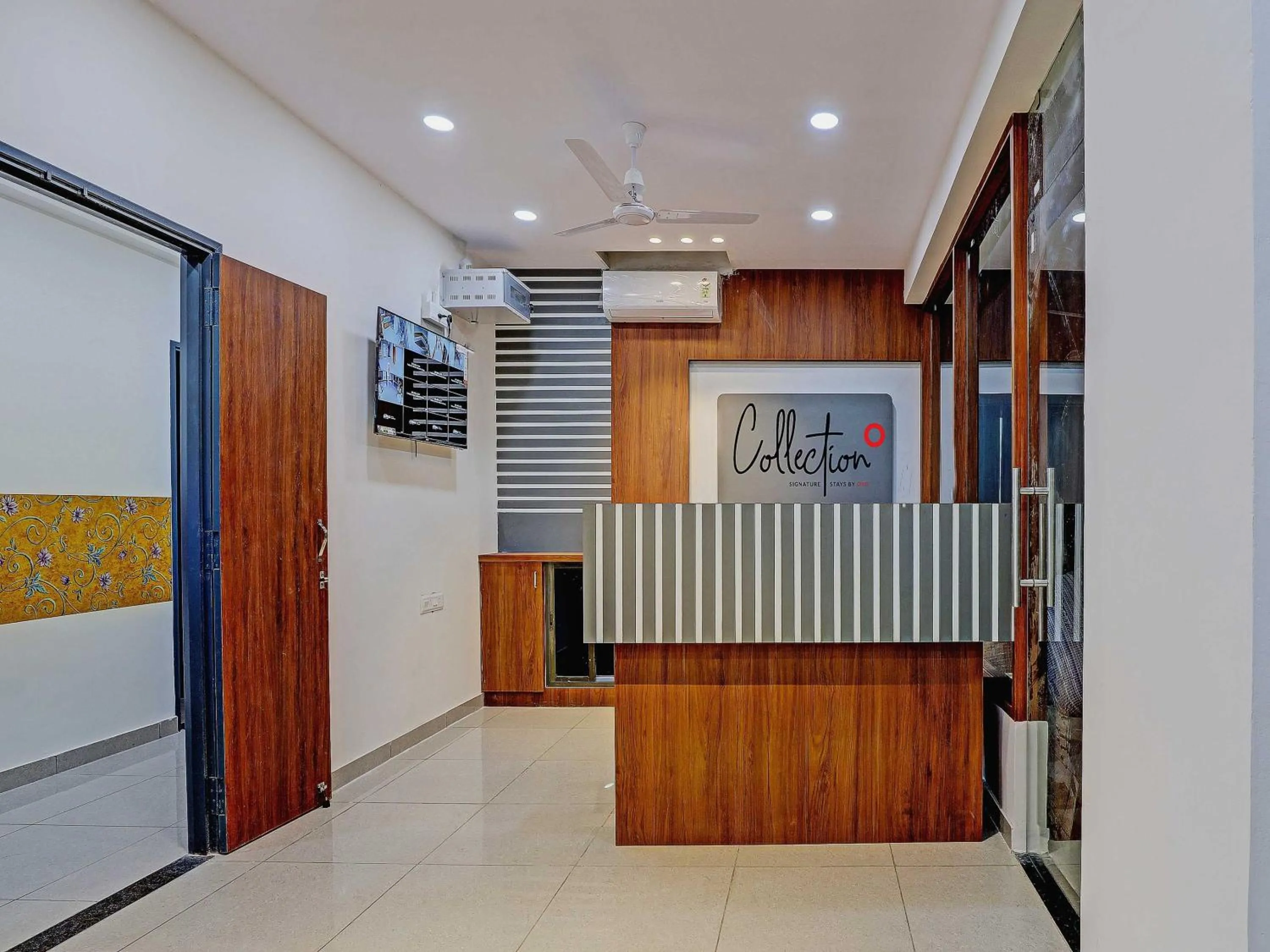 Lobby or reception in Collection O KANHA INN