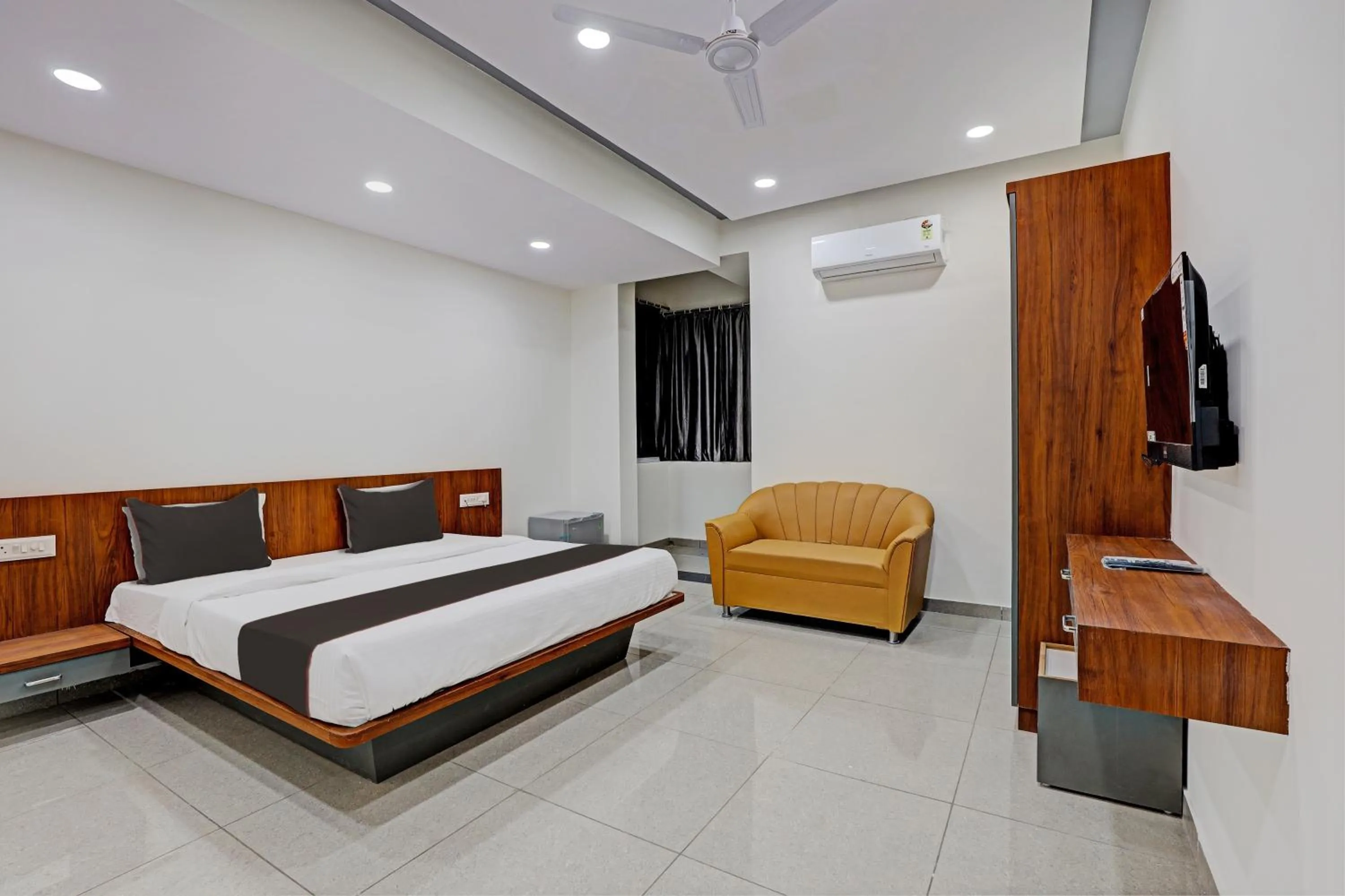 Bedroom, Bed in Collection O KANHA INN