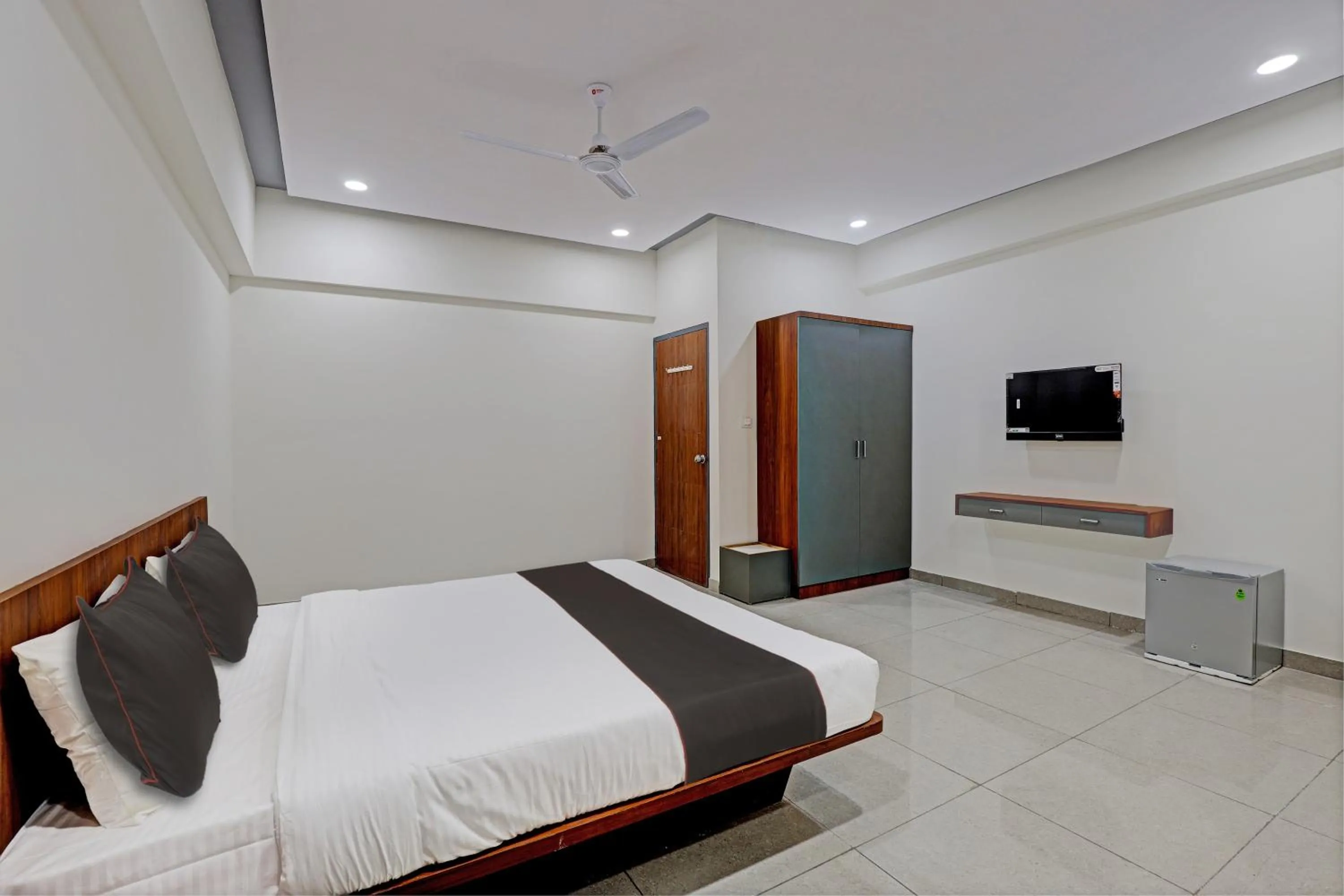 Bedroom, Bed in Collection O KANHA INN