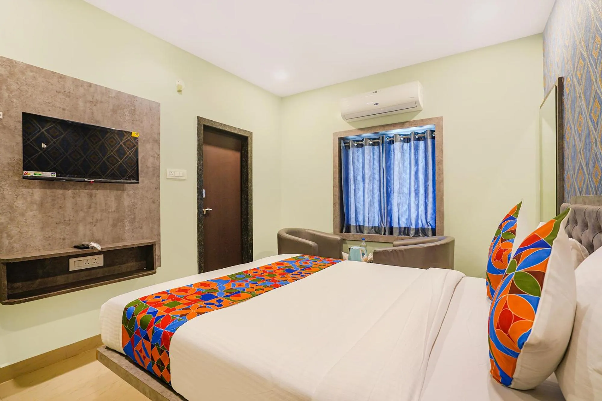 Bed in FH Lio7 Grand - Nr Wellness Hospital, Hastinapuram
