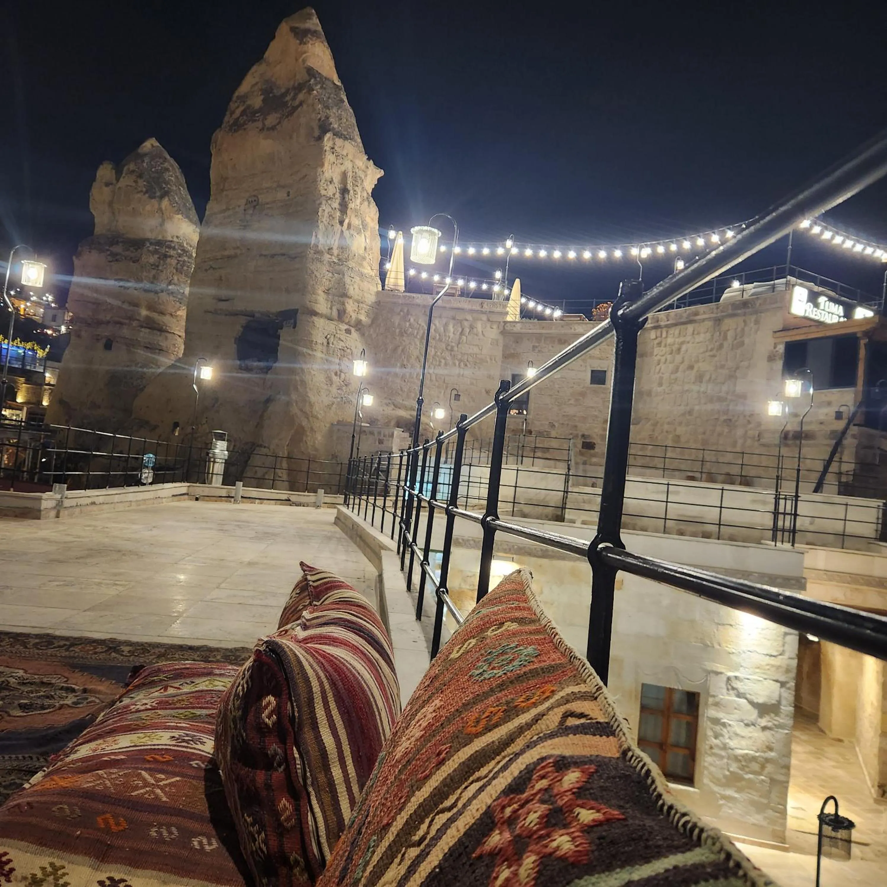 Night in Noah's Ark Cave Hotel