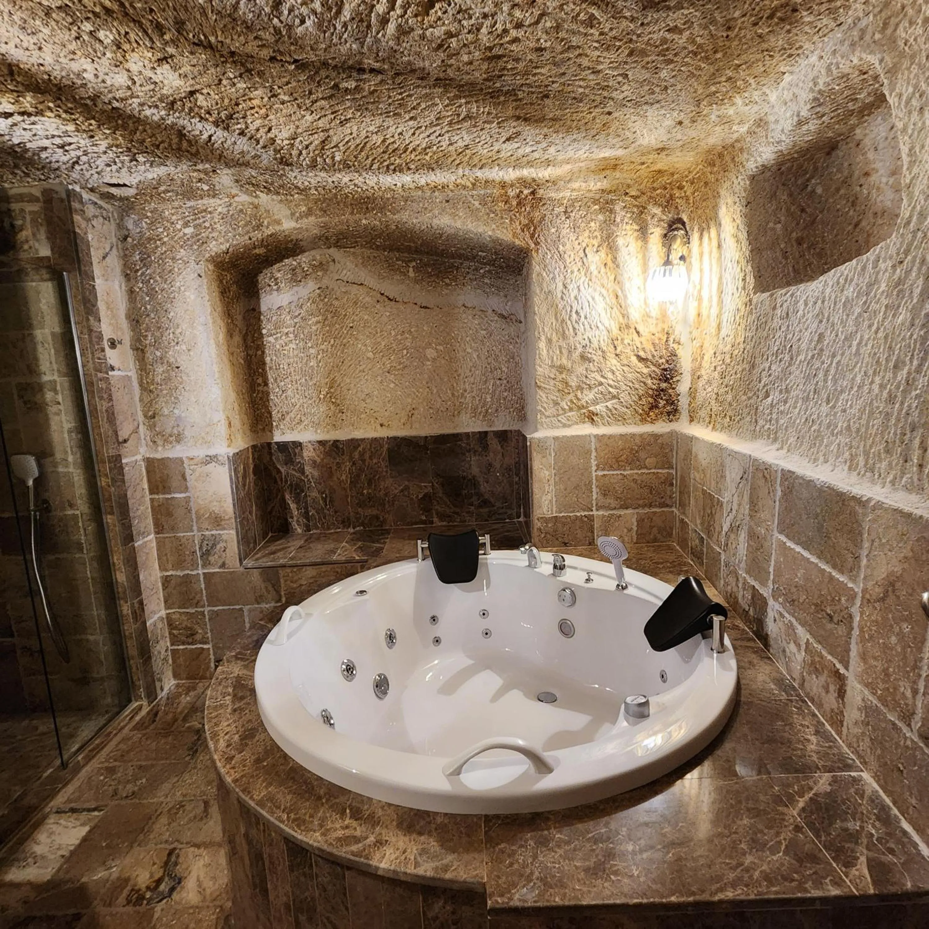Shower in Noah's Ark Cave Hotel