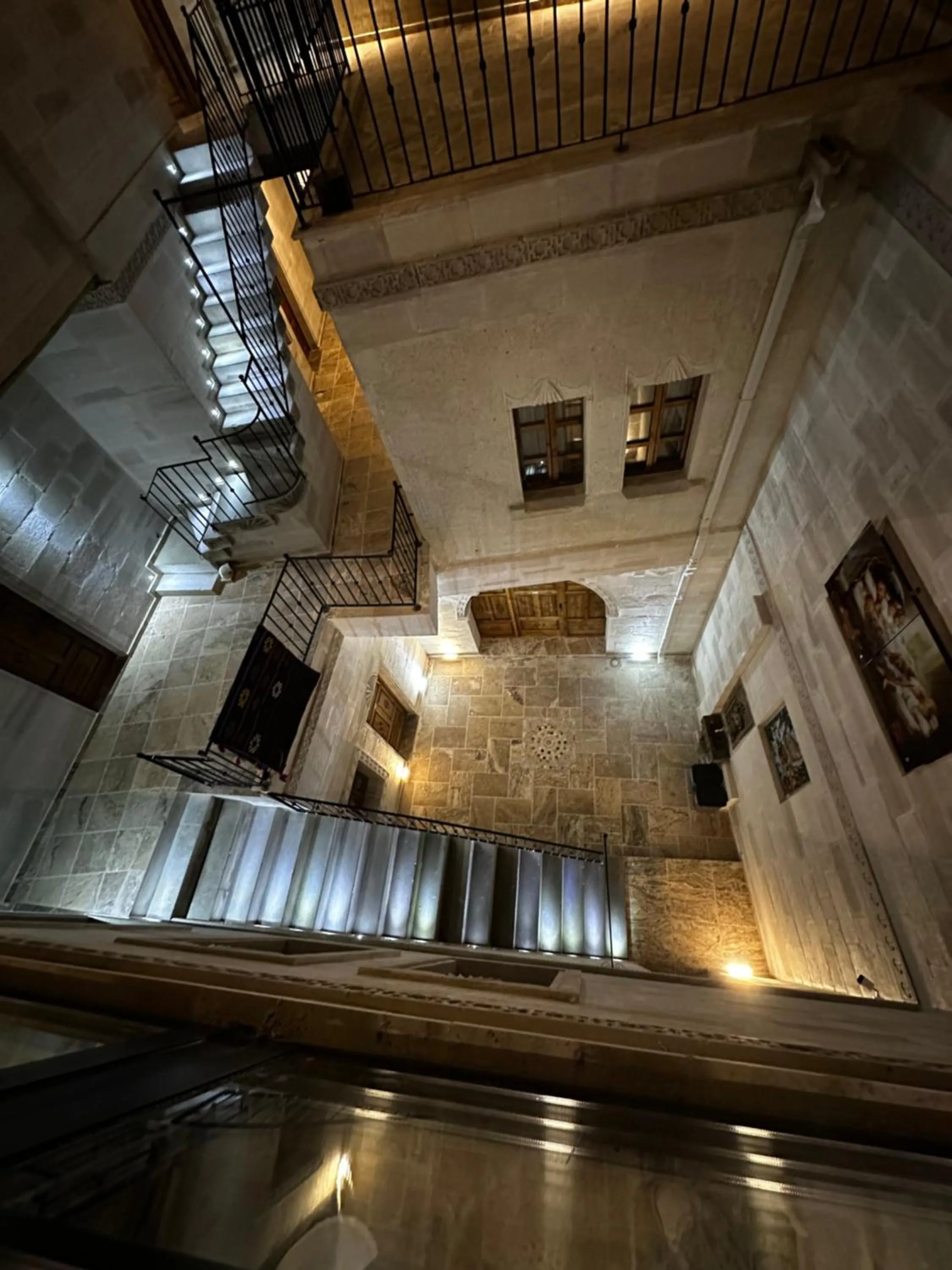 Inner courtyard view in Noah's Ark Cave Hotel