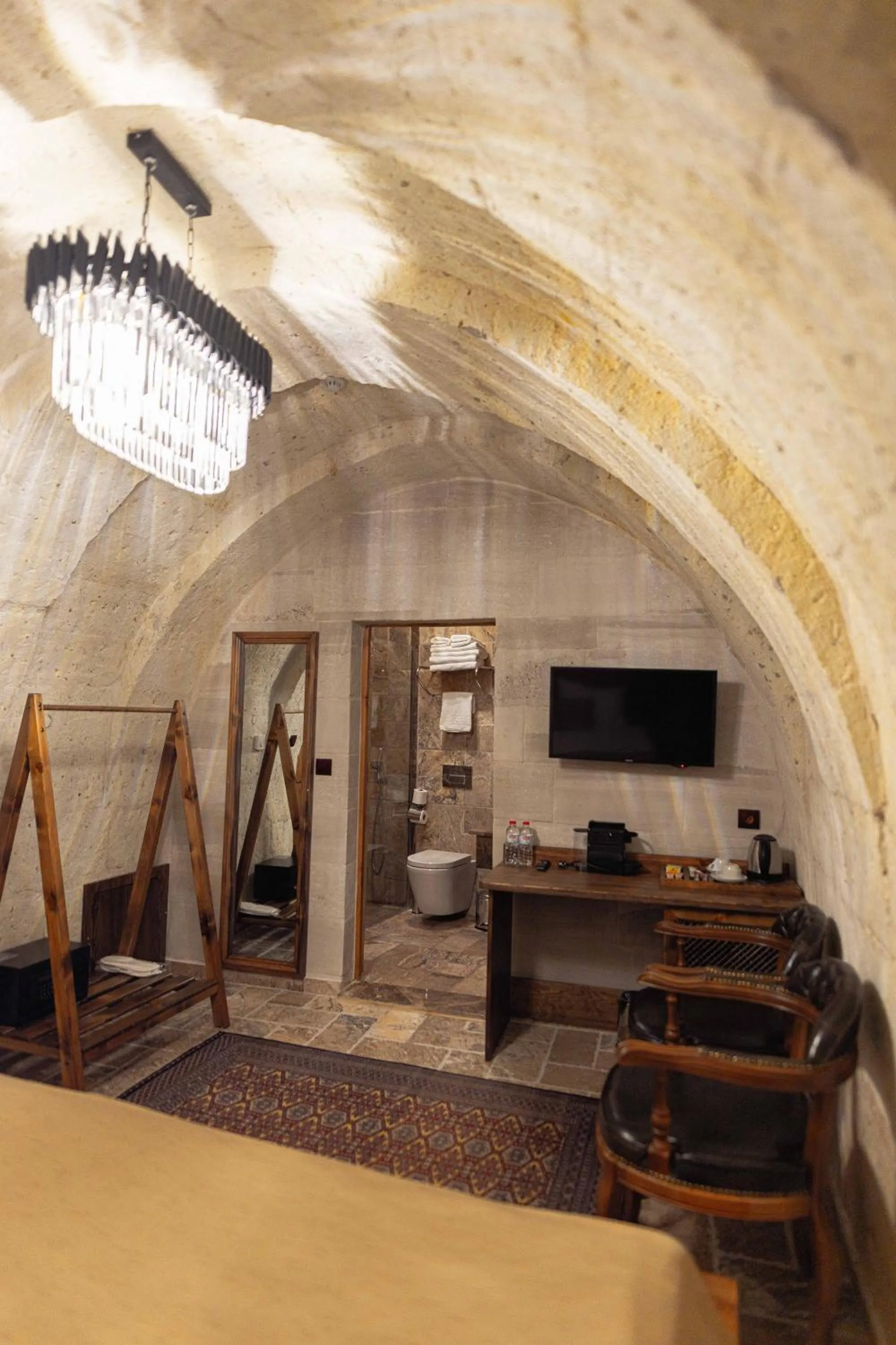 TV and multimedia in Noah's Ark Cave Hotel