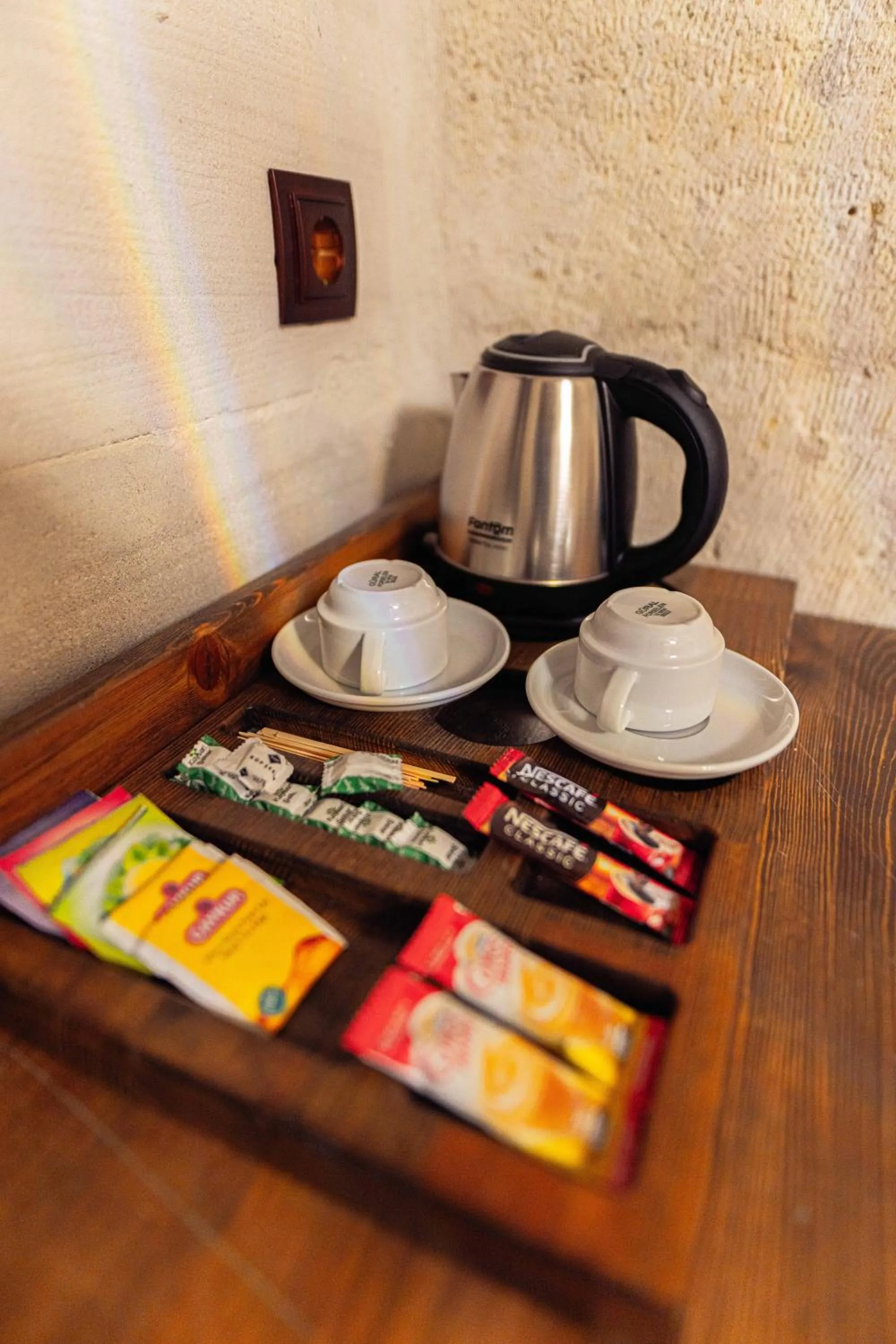 Coffee/tea facilities in Noah's Ark Cave Hotel