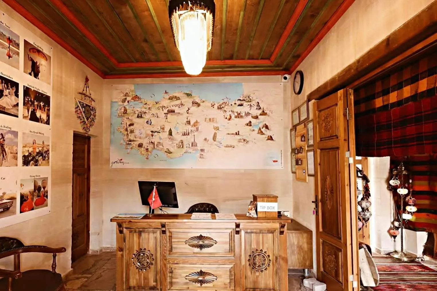 Lobby or reception in Noah's Ark Cave Hotel